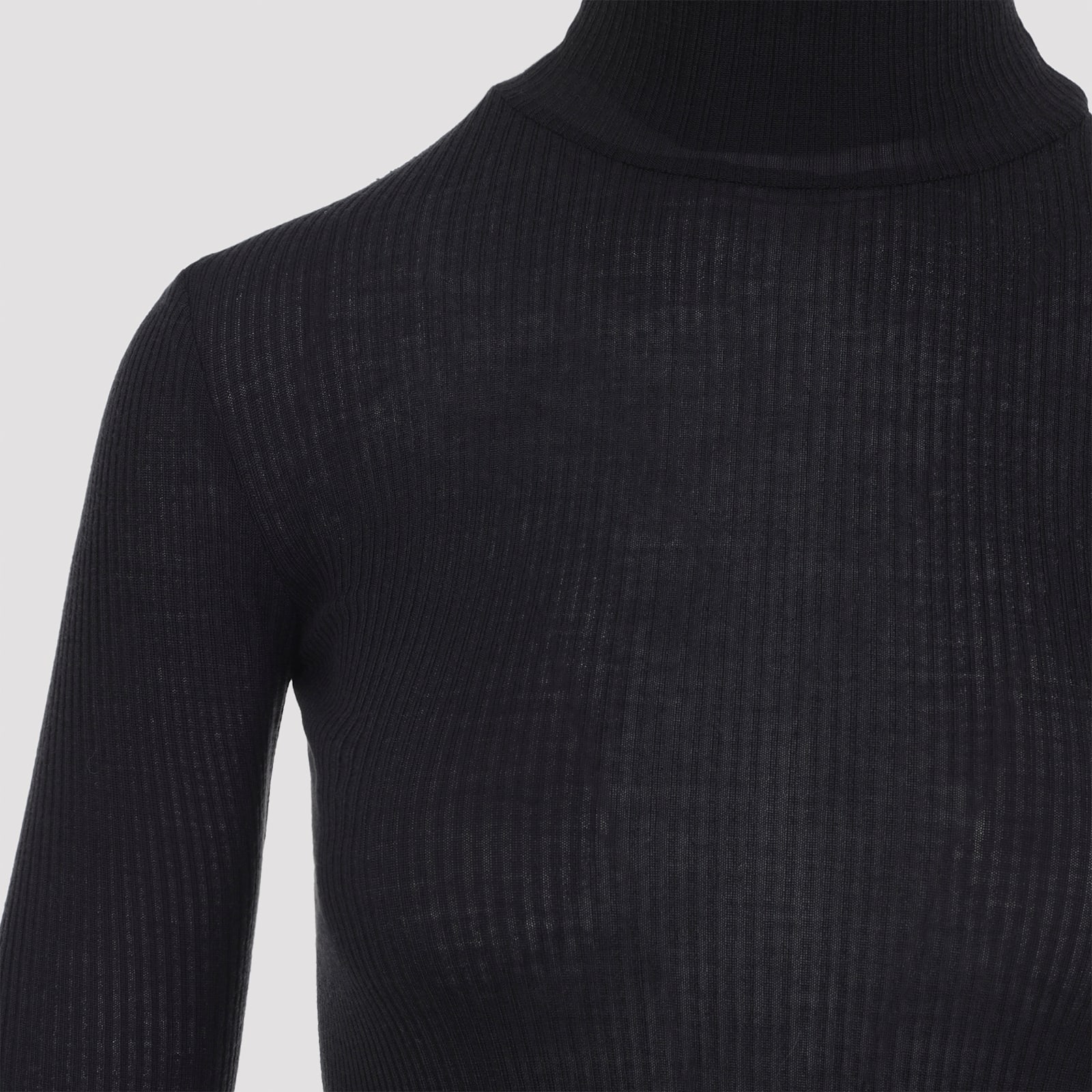 Lemaire Fitted Long-sleeve Black Wool Top In Black