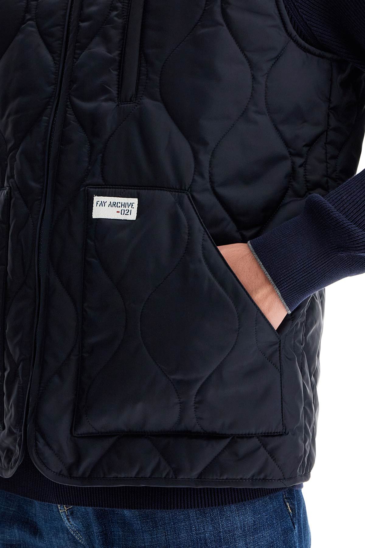 Fay Quilted Nylon Vest In Blue