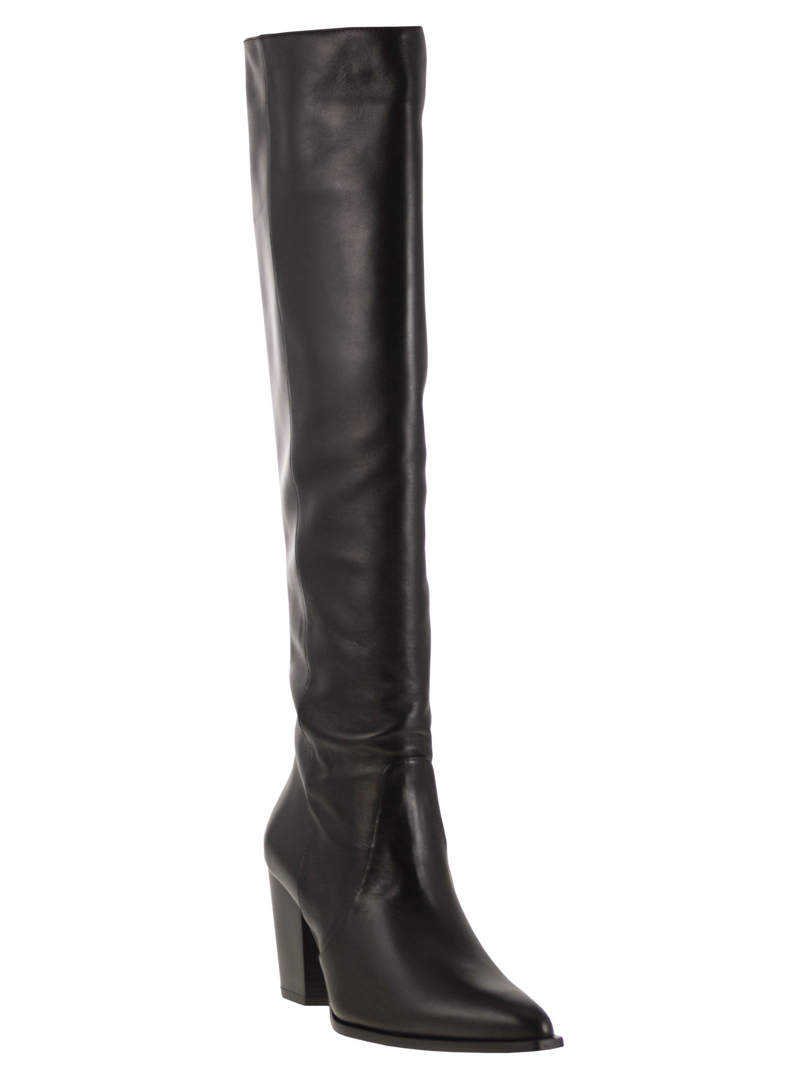 Stuart Weitzman Round-toed Boots In Black