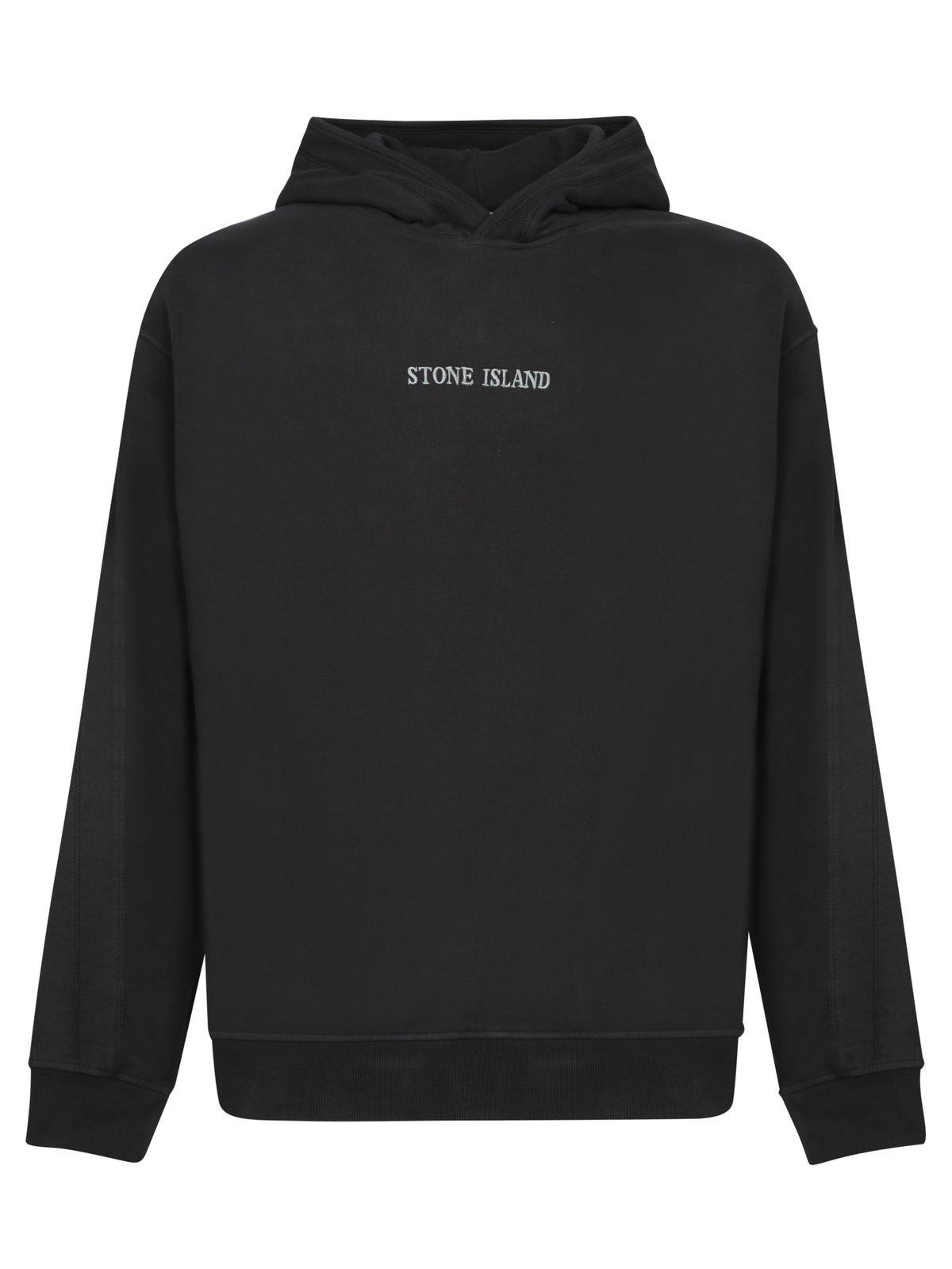 Logo Embroidered Long-sleeved Hoodie