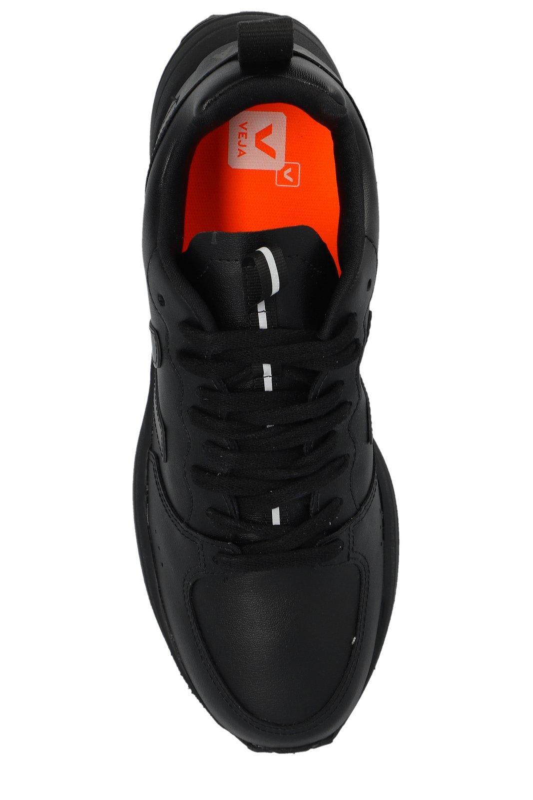 Shop Veja Venturi Vc Chunky Lace-up Sneakers In Black