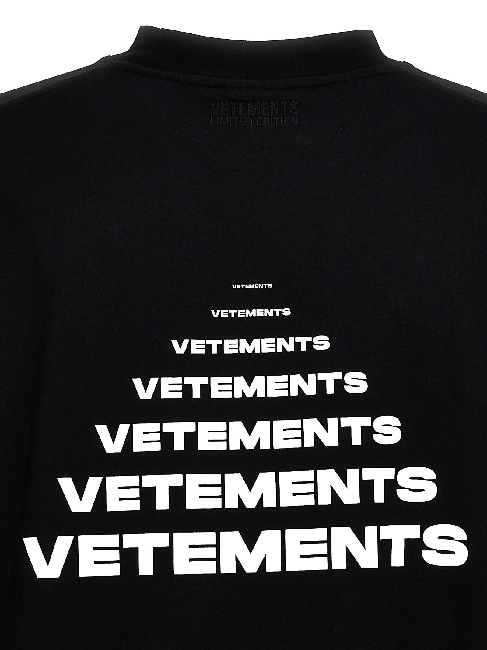 Shop Vetements Pyramid Logo T-shirt In Black