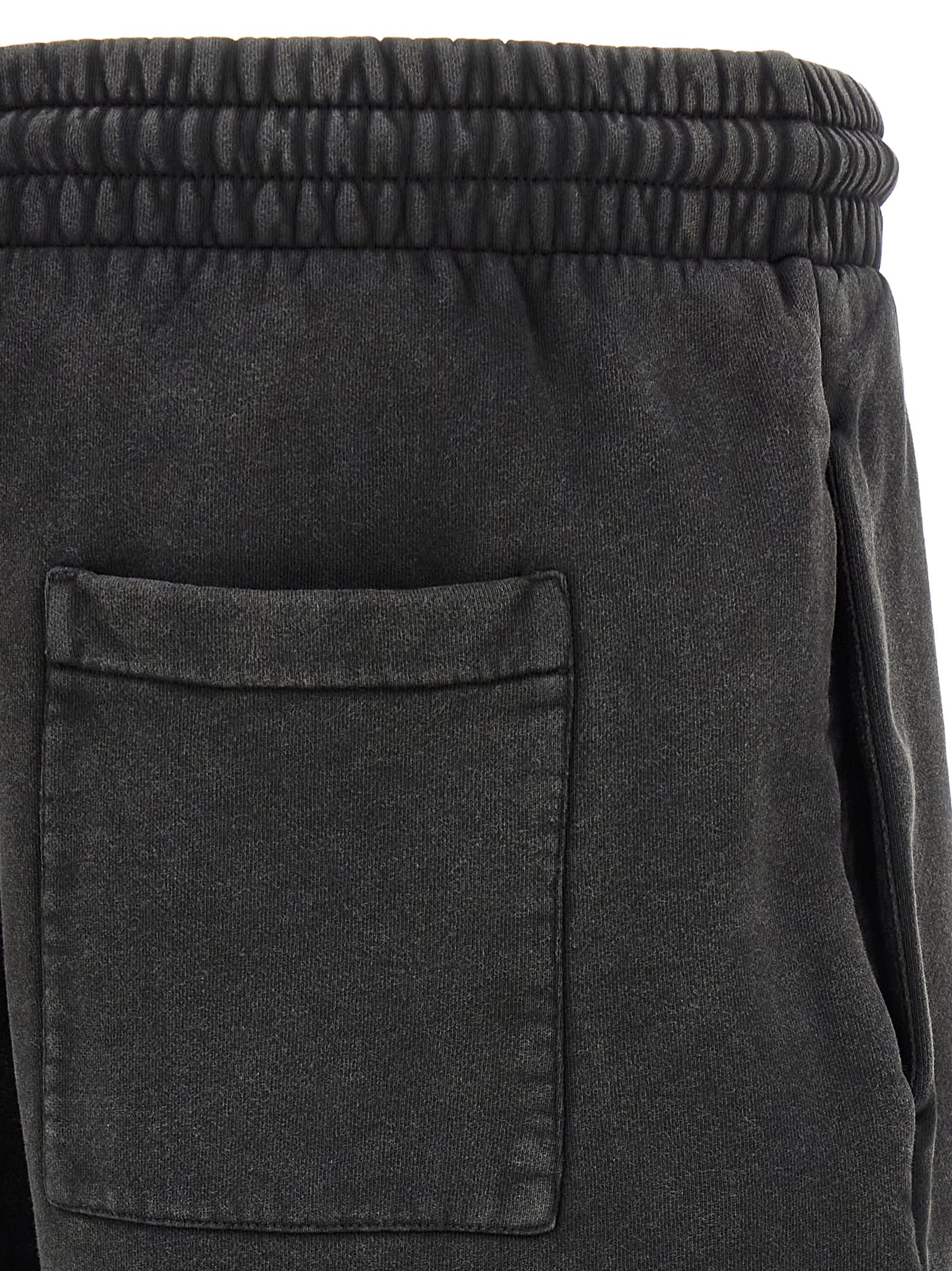 Off-white Outline Arrow Skate Bermuda Shorts In Black