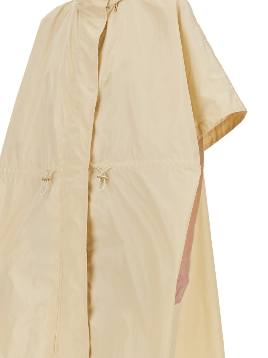Fabiana Filippi Flowing Mohair Cape With Subtle Shimmering Details In Ivory