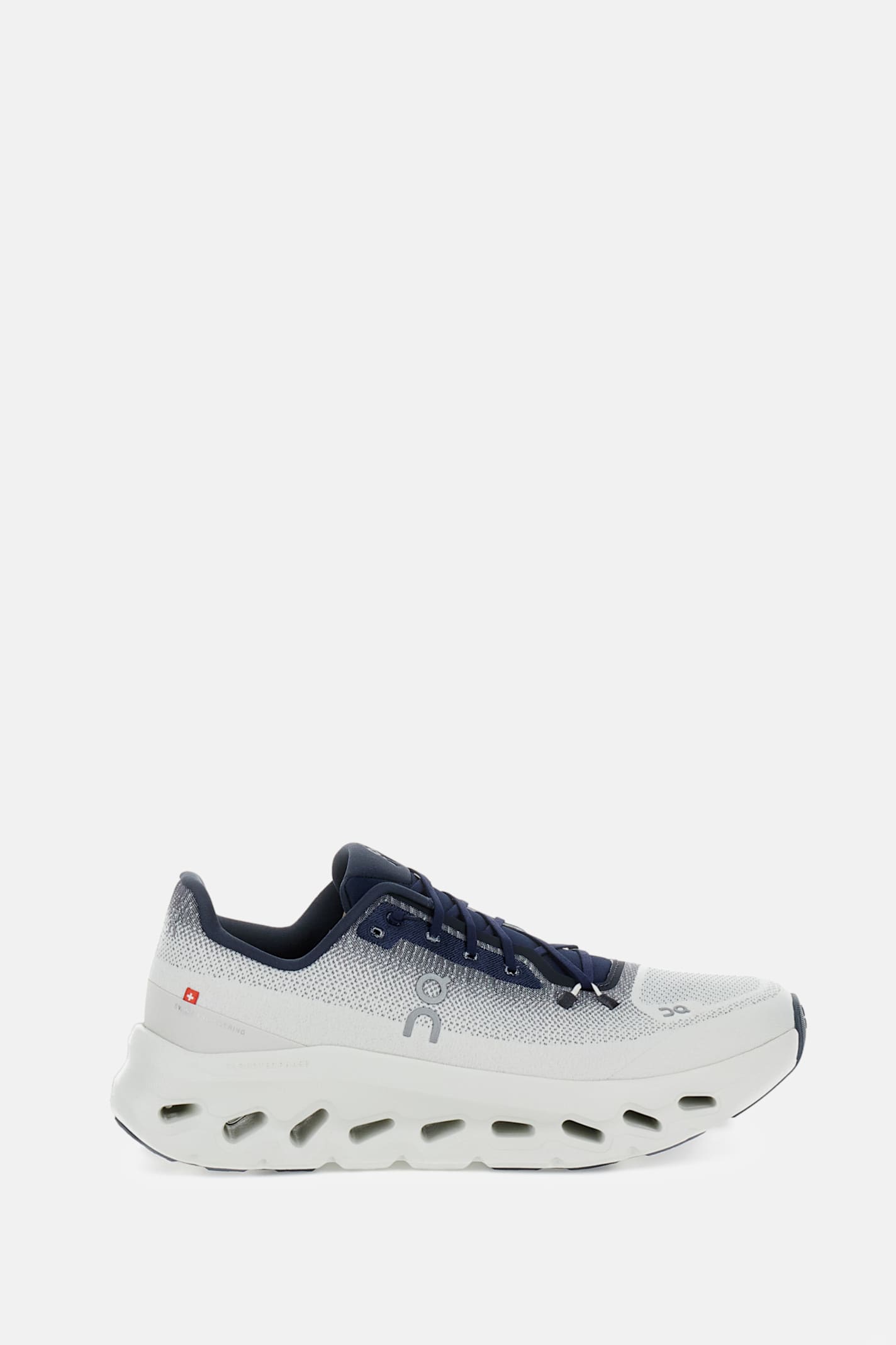 On Cloudtilt Trainers In White