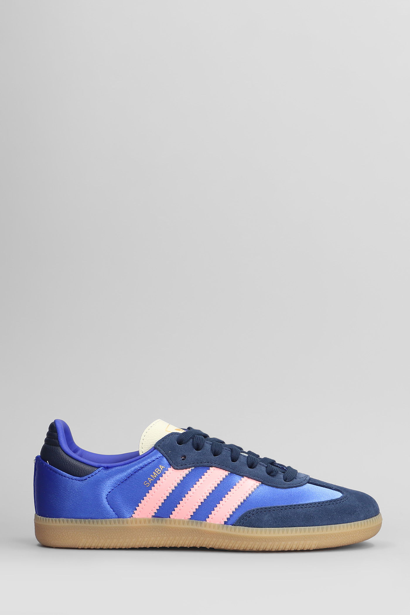 Adidas Originals Low-cut Sneakers Featuring Iconic Stripes In Blue