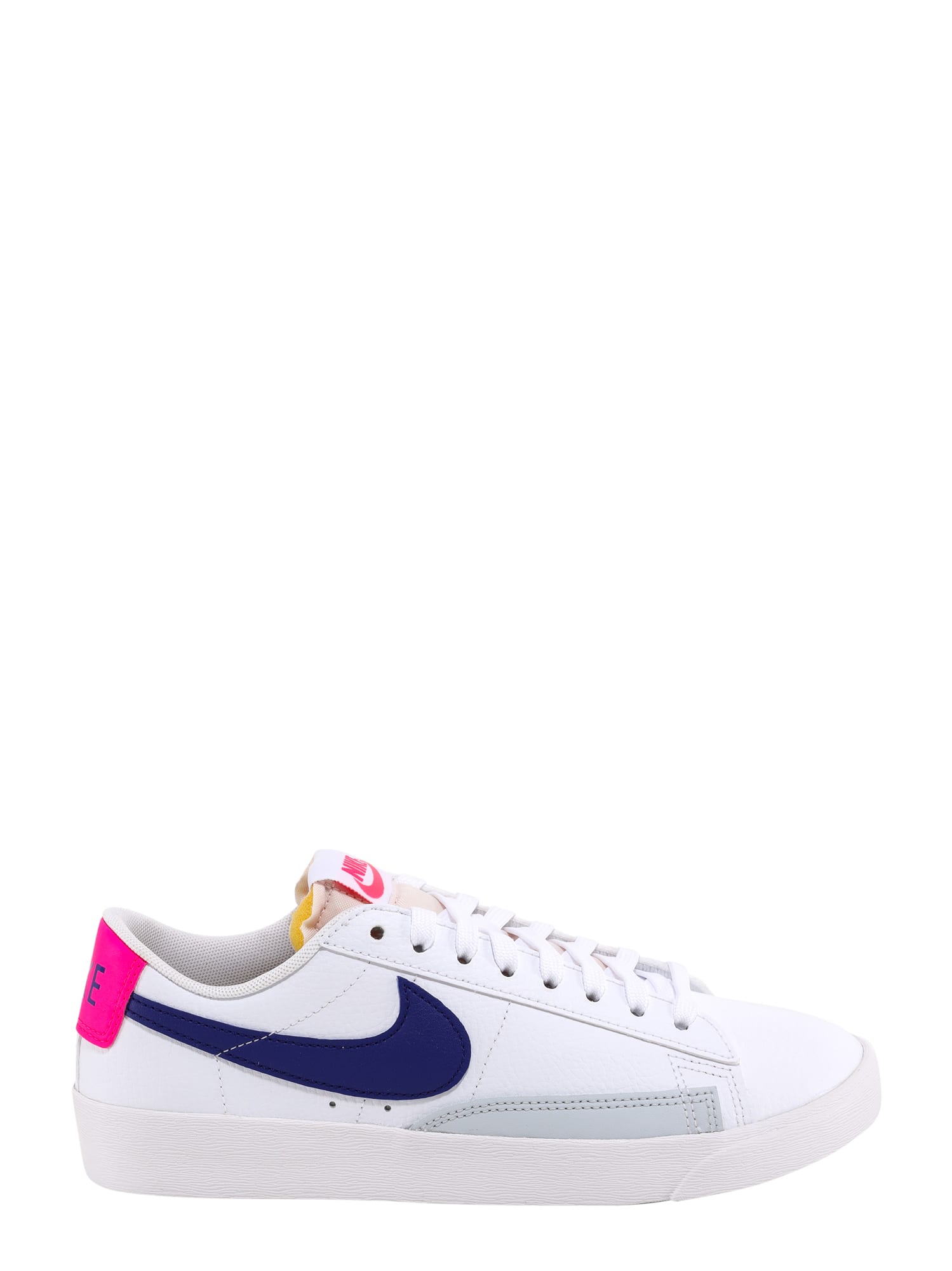 Nike Blazer Low Sneakers