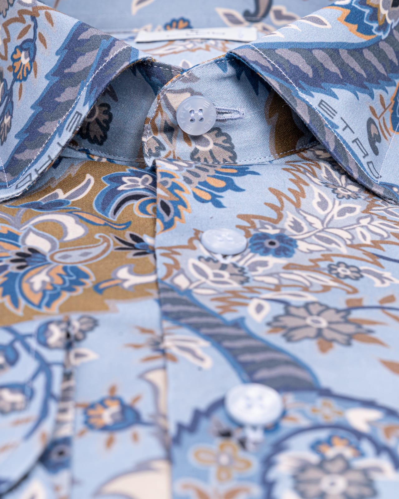 Shop Etro Shirts In Fantasia