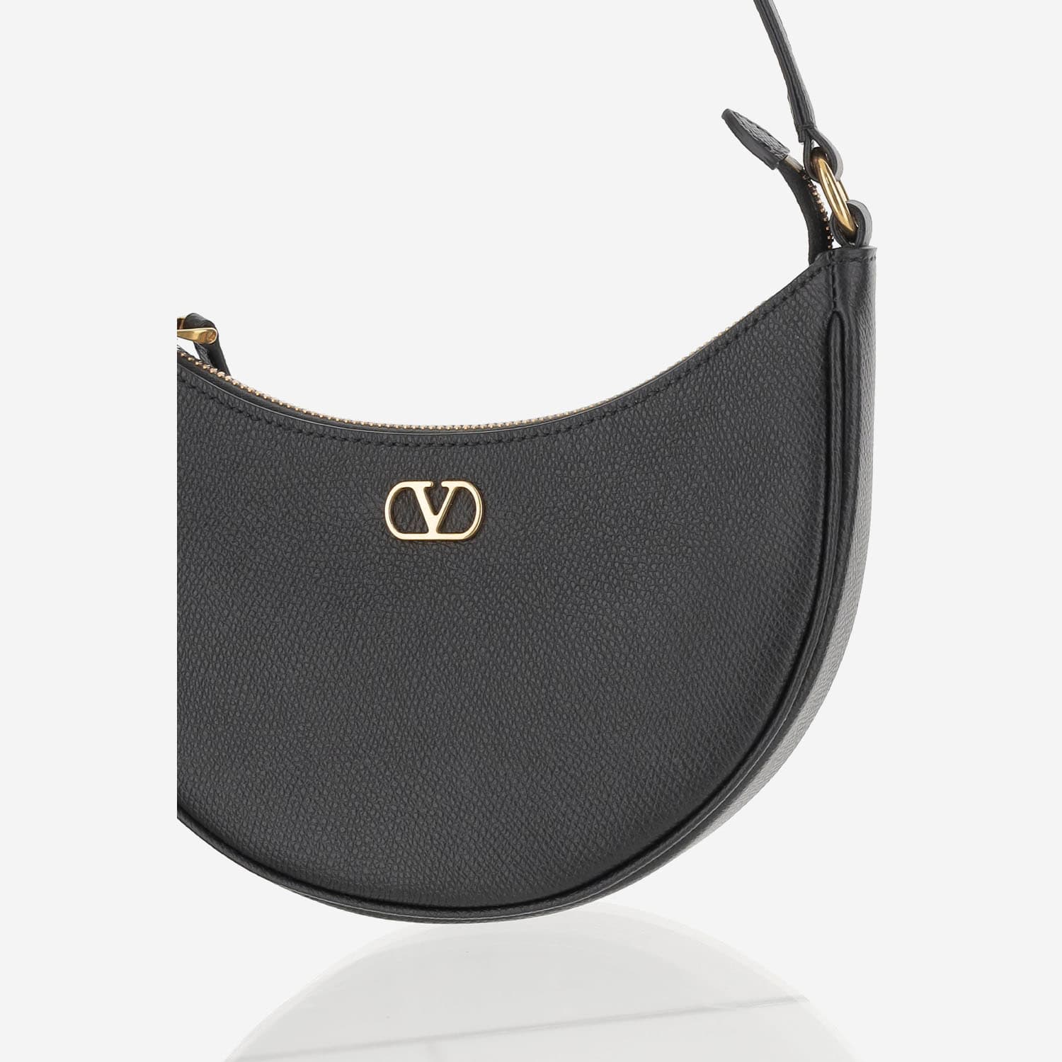 Valentino Garavani Women Vlogo Signature Leather Shoulder Bag In Black