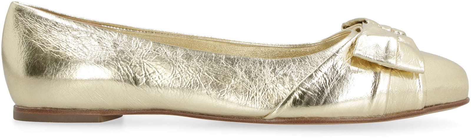 Shop Ferragamo Varina Metallic Leather Ballet Flats In Gold