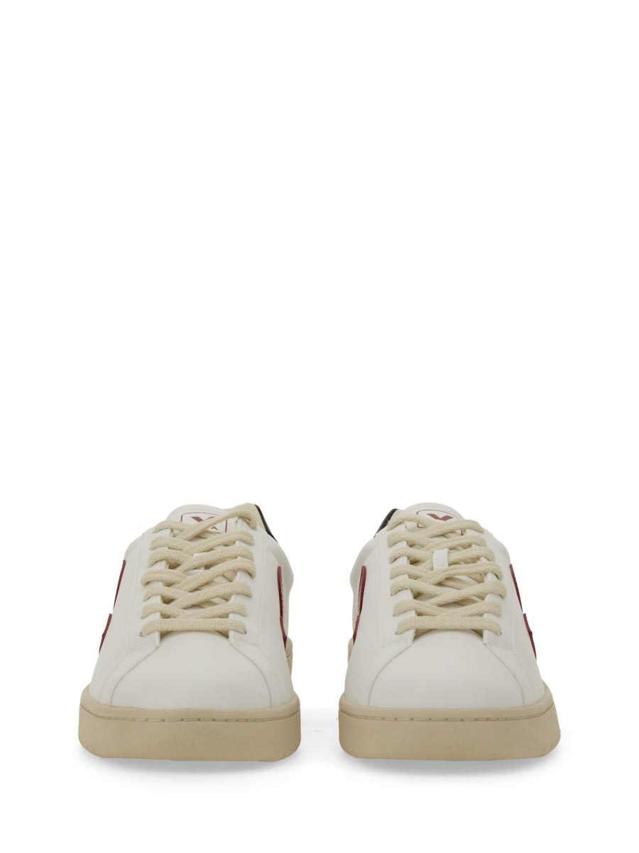 Shop Veja Sneaker Urca In White