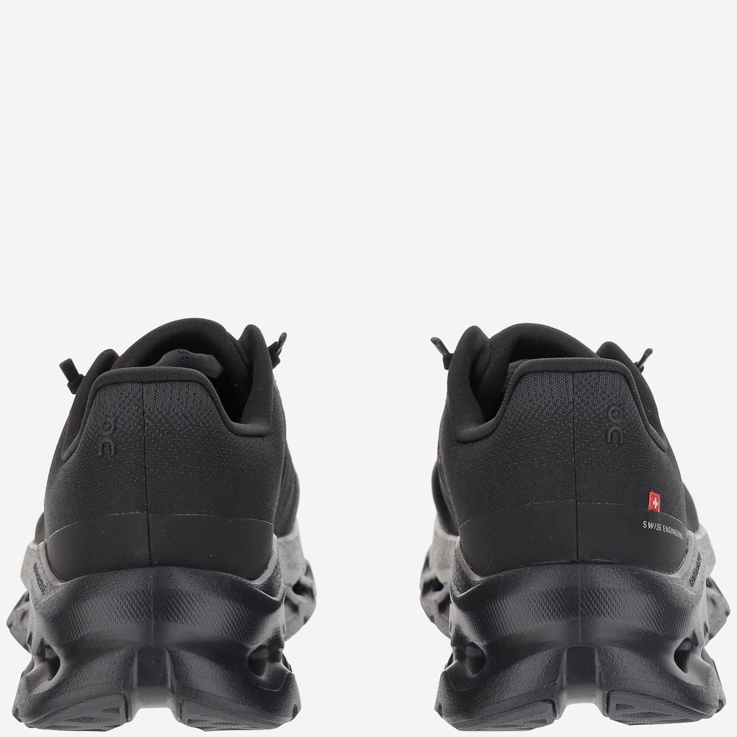 On Sneakers  Cloudtilt In Black