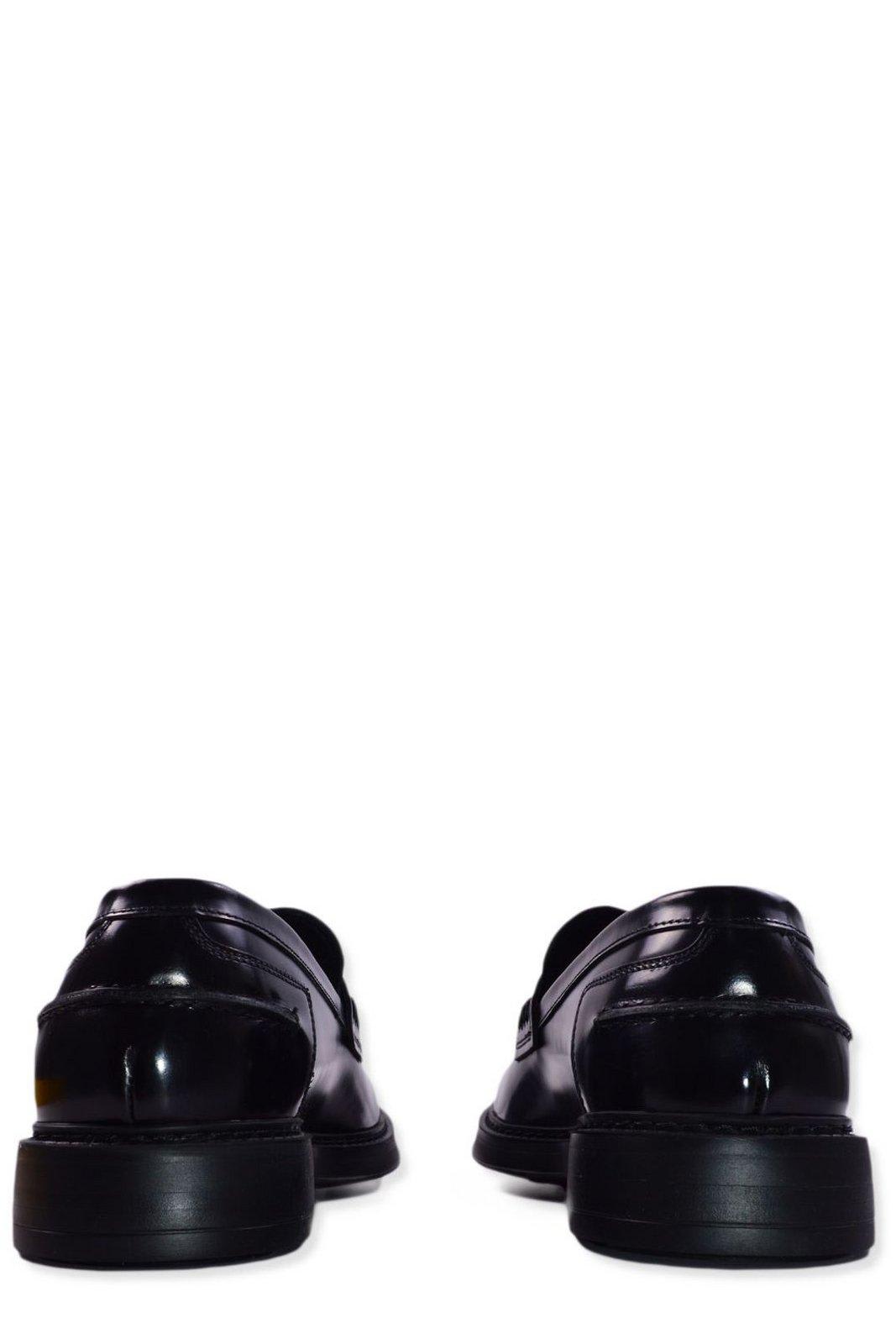 Shop Doucal's High-shine Slip-on Loafers In Nero