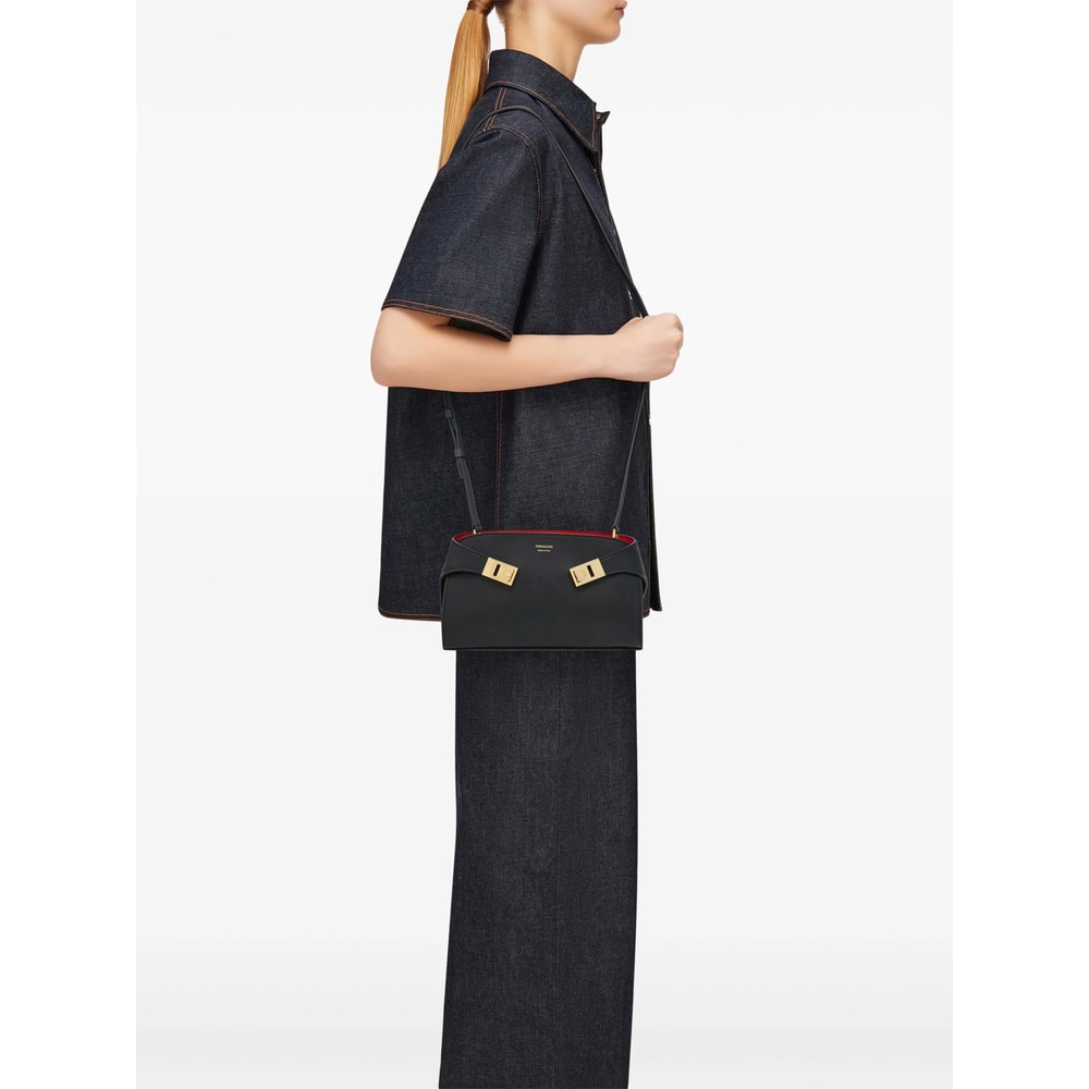 Ferragamo Borsa A Spalla Hug Soft Large Bicolore In Black