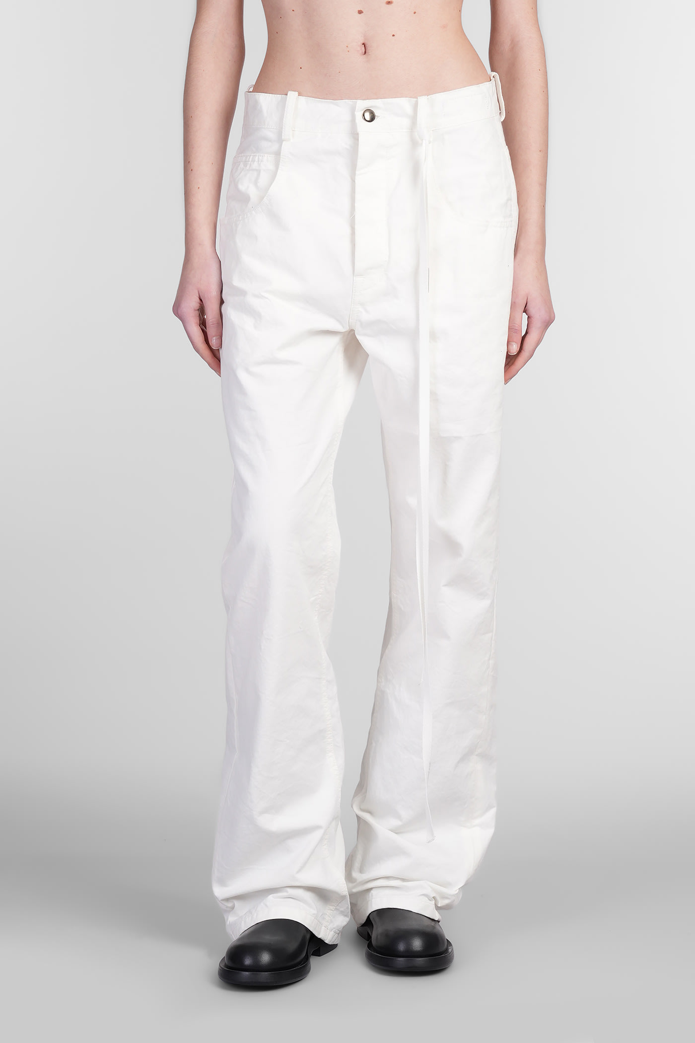 Claire Jeans In White Denim
