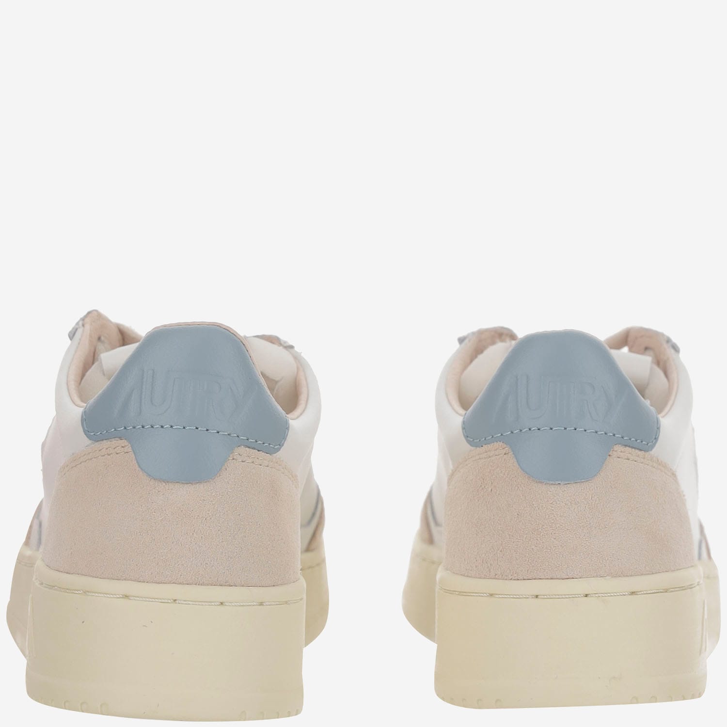 Shop Autry Low Medalist Sneakers In Bianco+azzurro