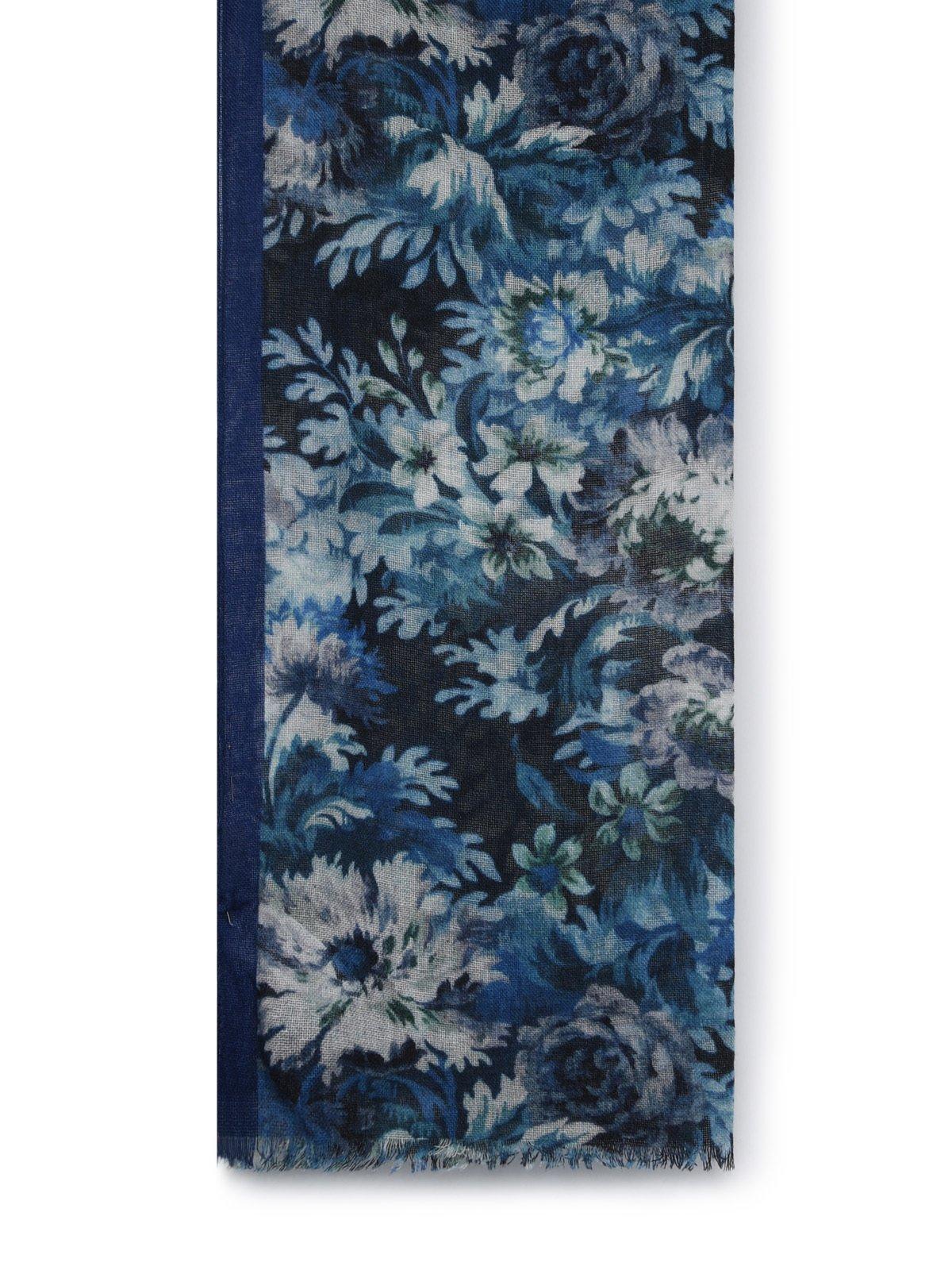 Shop Etro Floral Printed Frayed Edge Scarf In Blue