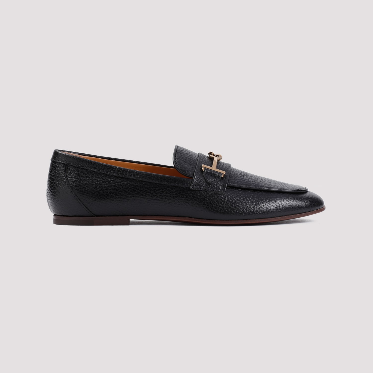 Shop Tod's T Ring Loafers In Nero