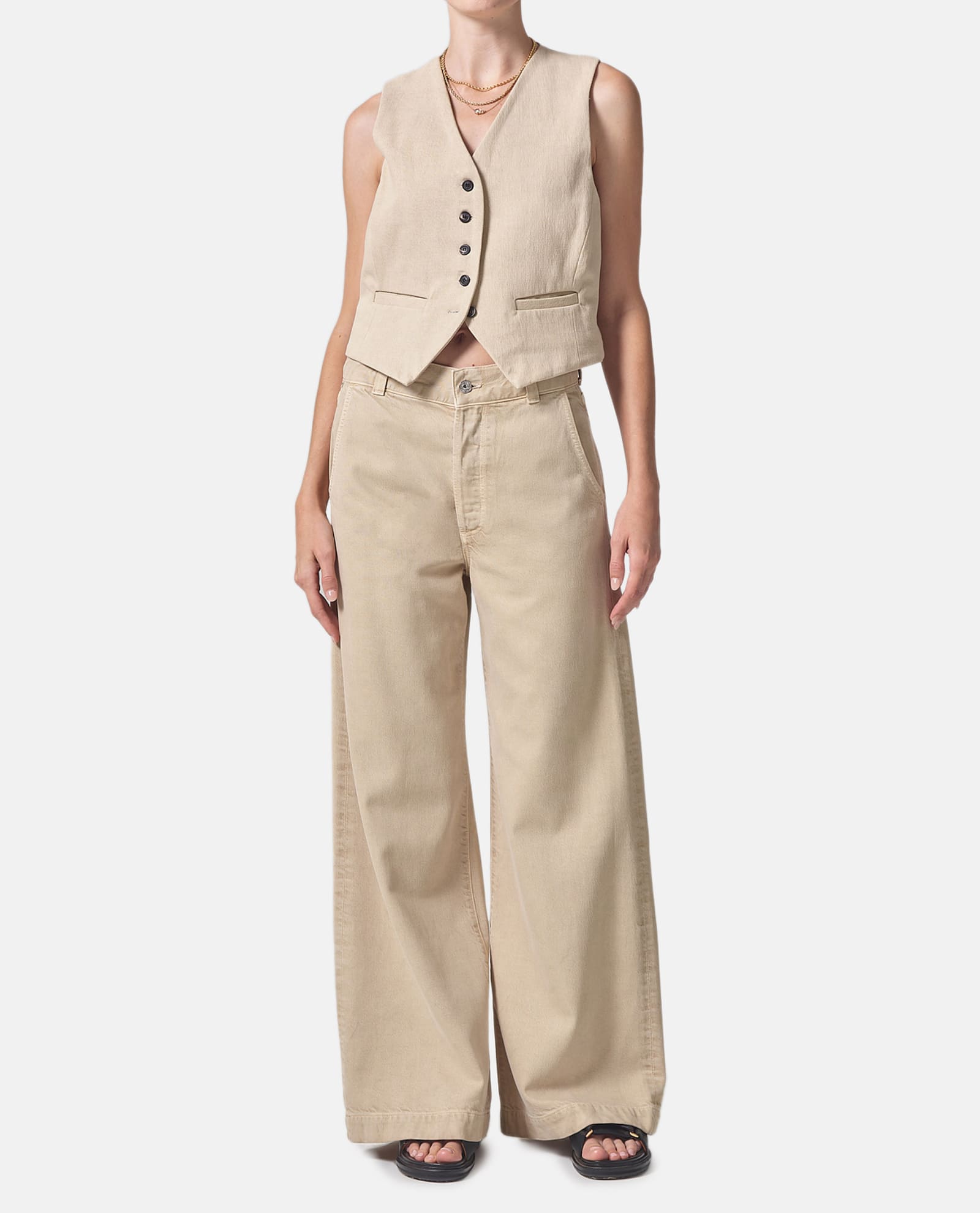 Shop Citizens Of Humanity Beverly Denim Pants In Beige