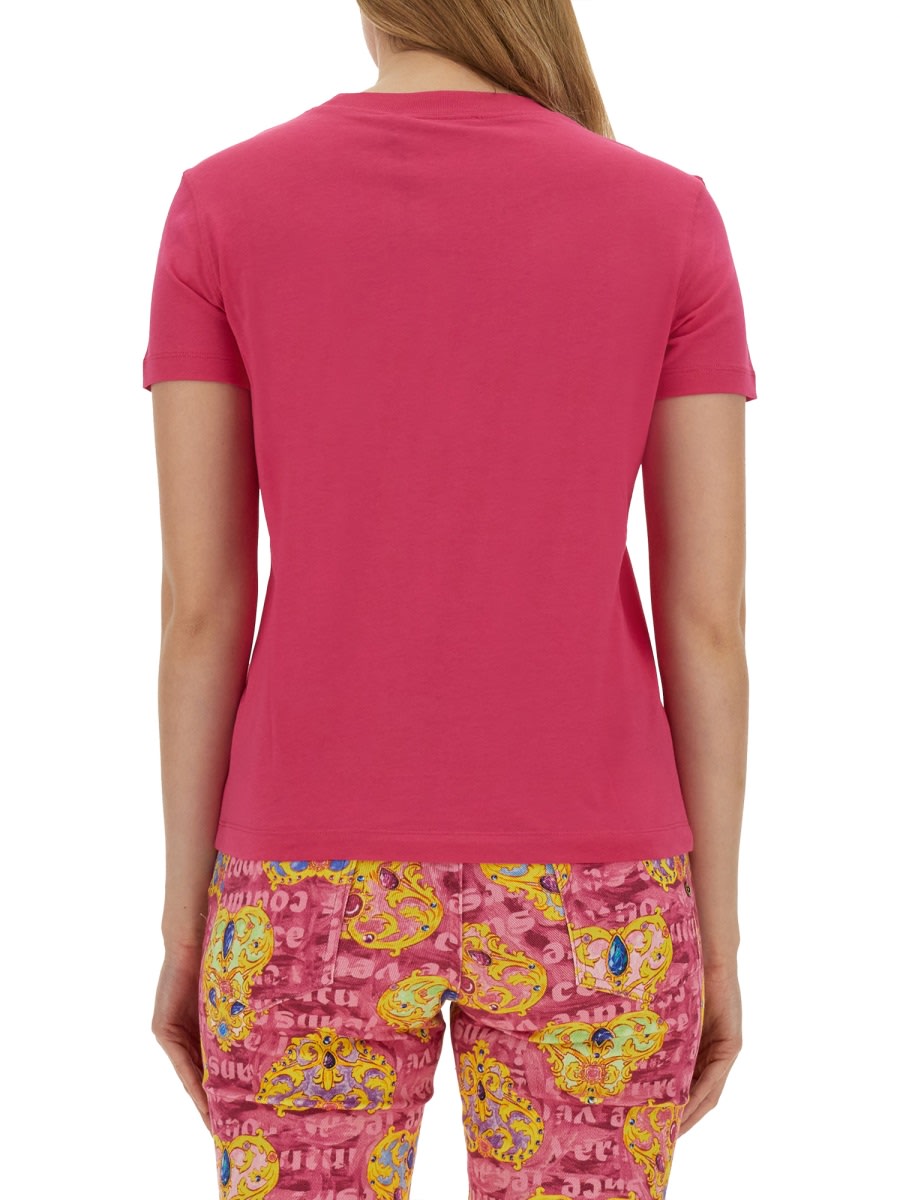 Shop Versace Jeans Couture T-shirt With Logo In Fuchsia
