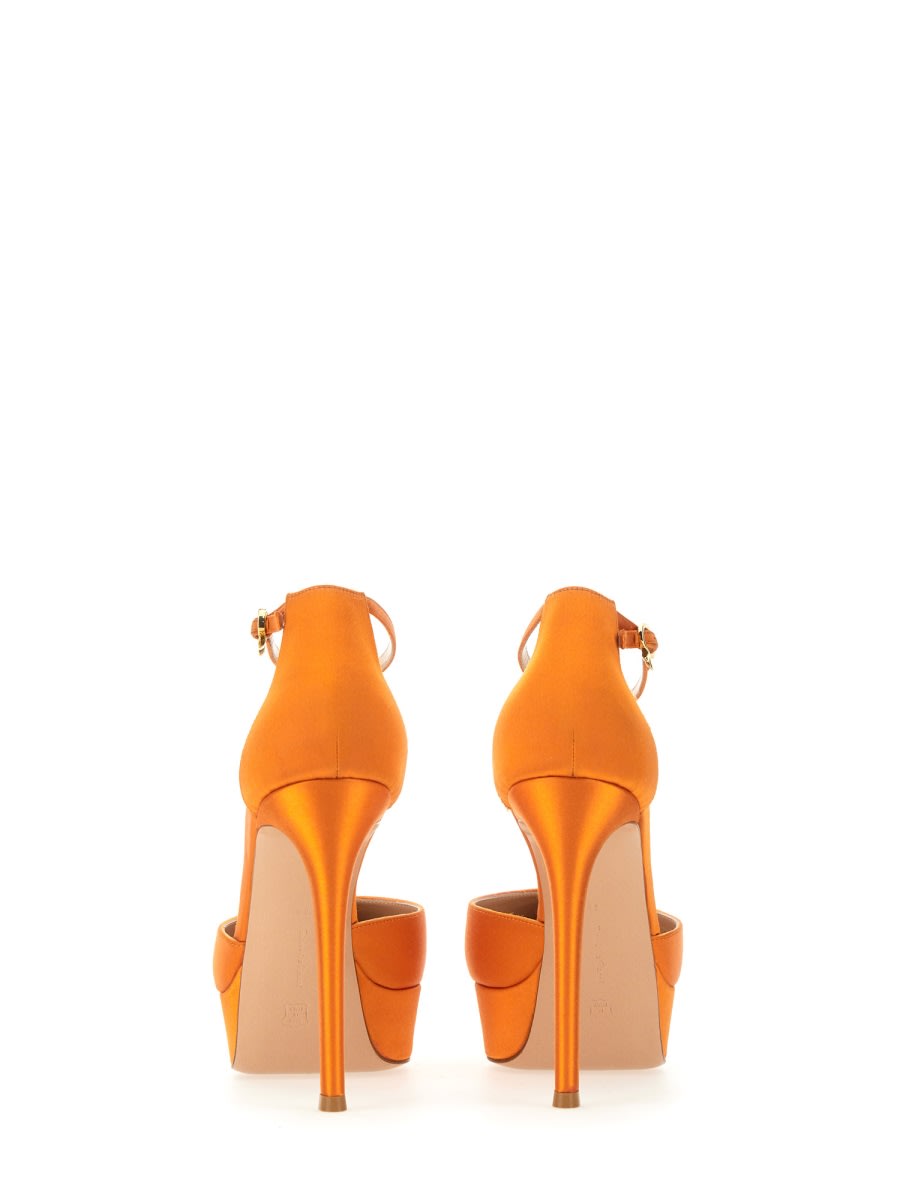 Shop Gianvito Rossi Pump In Suede In Orange