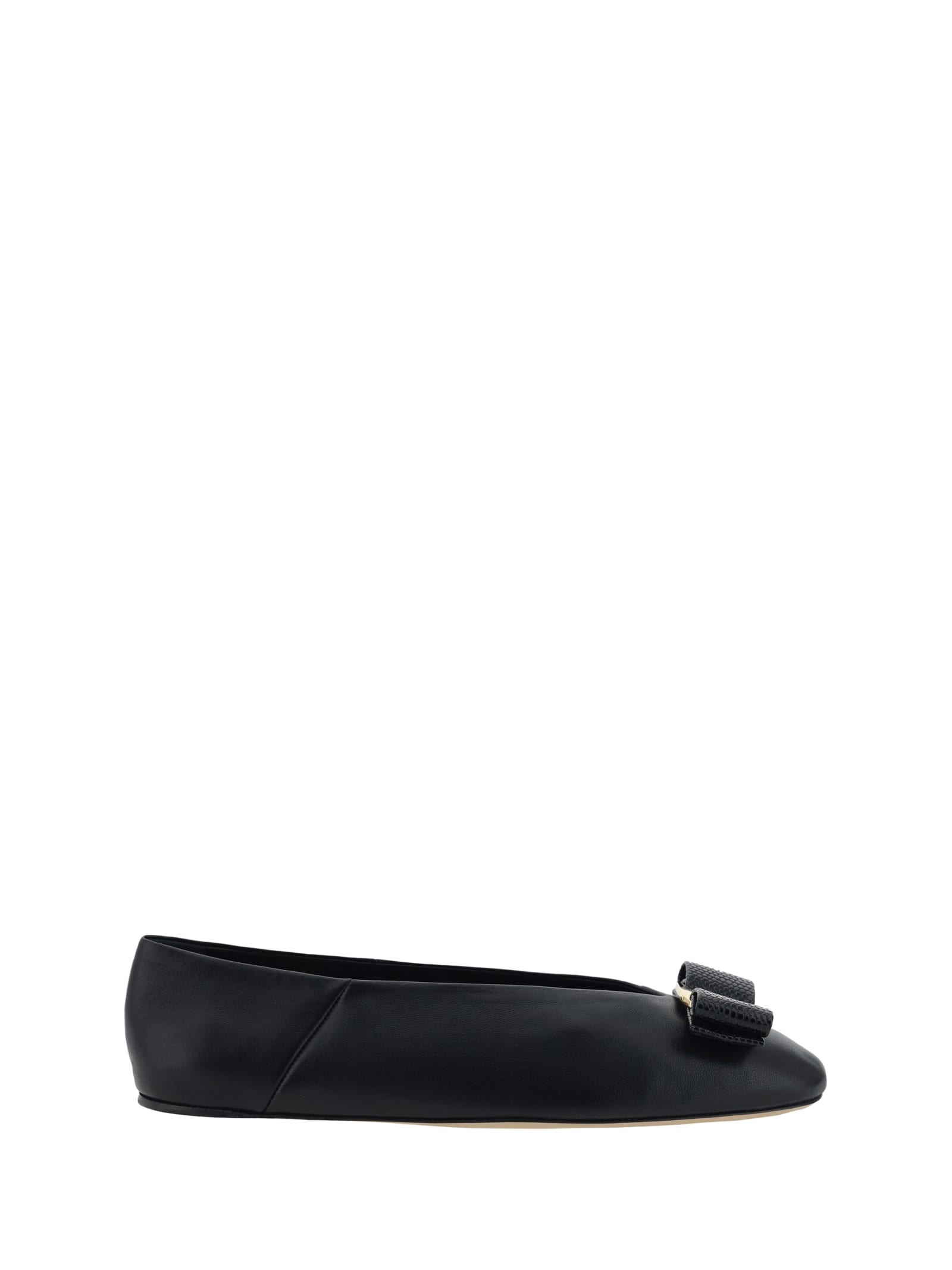 Shop Ferragamo Vara Ballerinas In Black