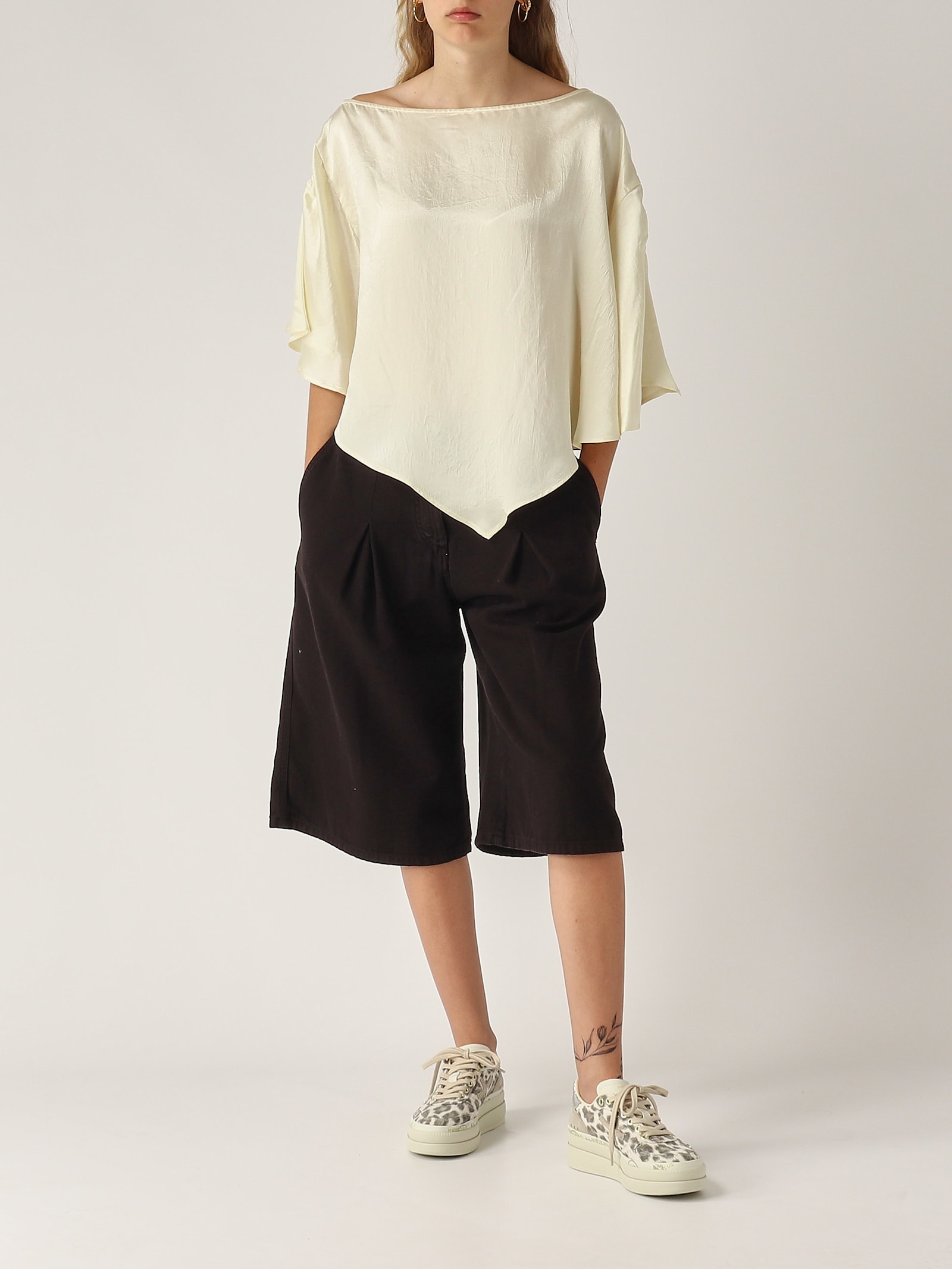 Pinko Pascal Bermuda Shorts In Black