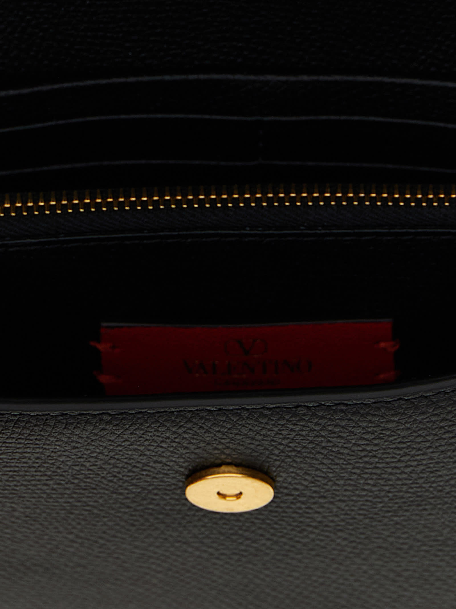 Valentino Garavani Wallet On Chain  Garavani Vlogo Signature In Black