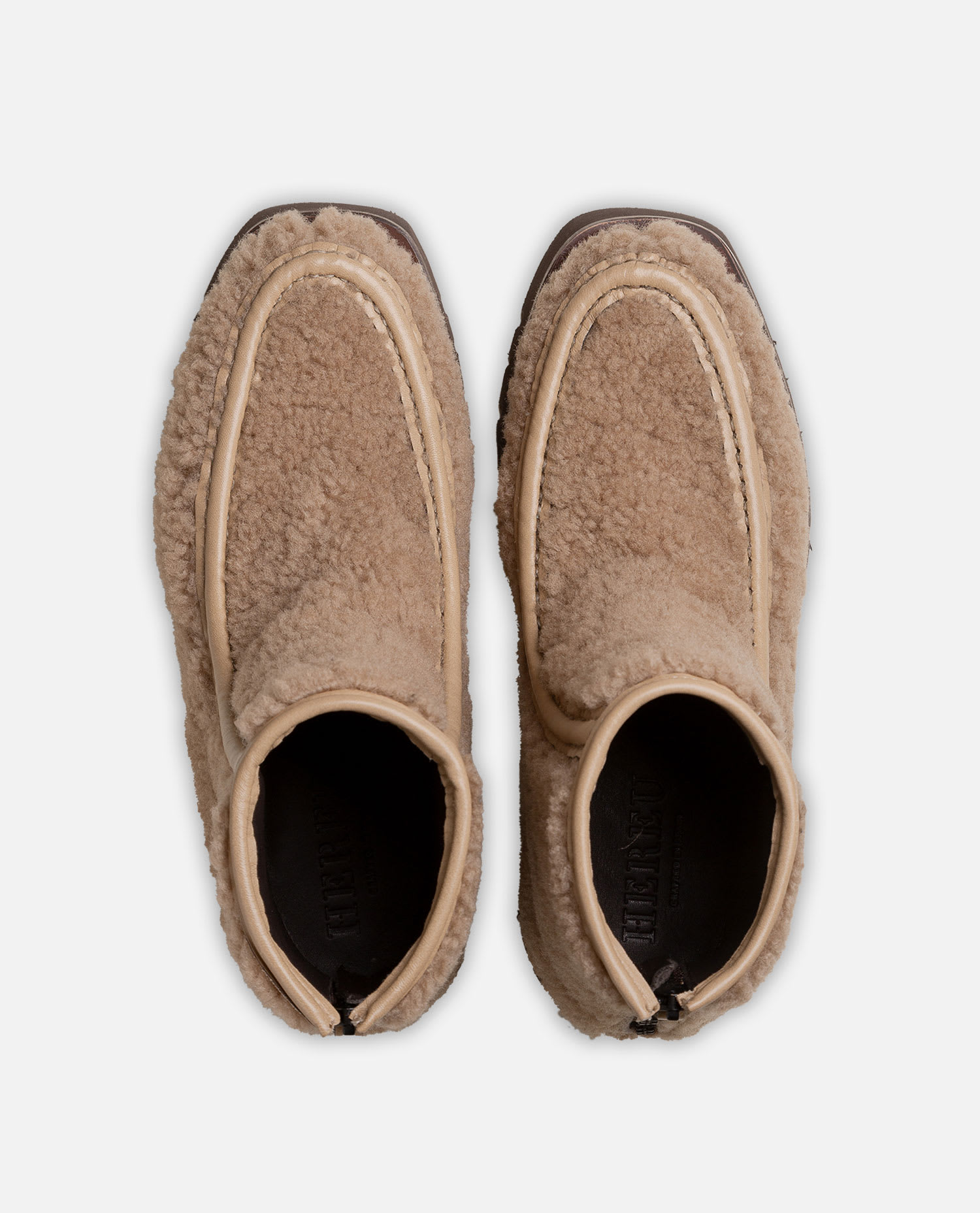 Hereu Shearling Armenta Boots In Neutral