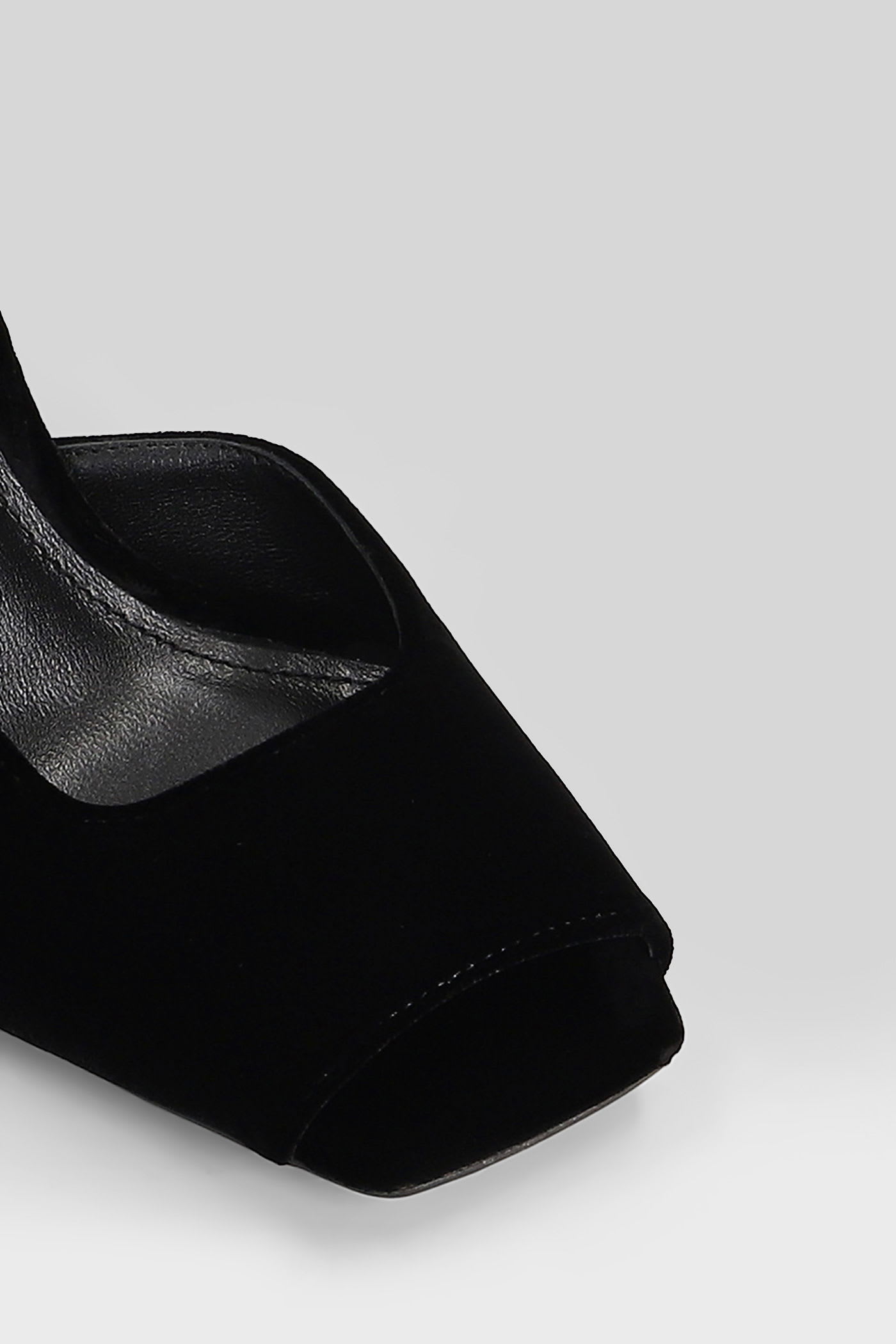 Lola Cruz Sandals In Black Velvet In Black