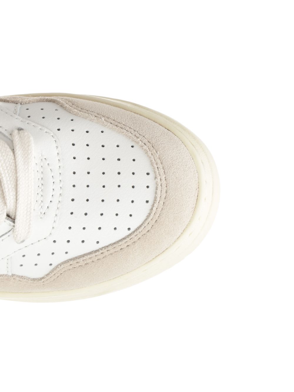Autry Medalist Low Sneaker In White