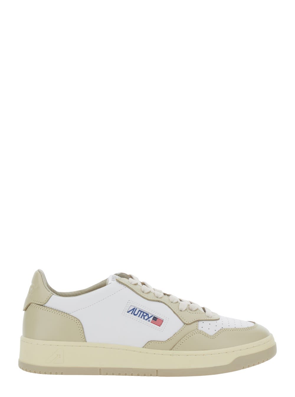 Autry Medalist Low Sneakers In White
