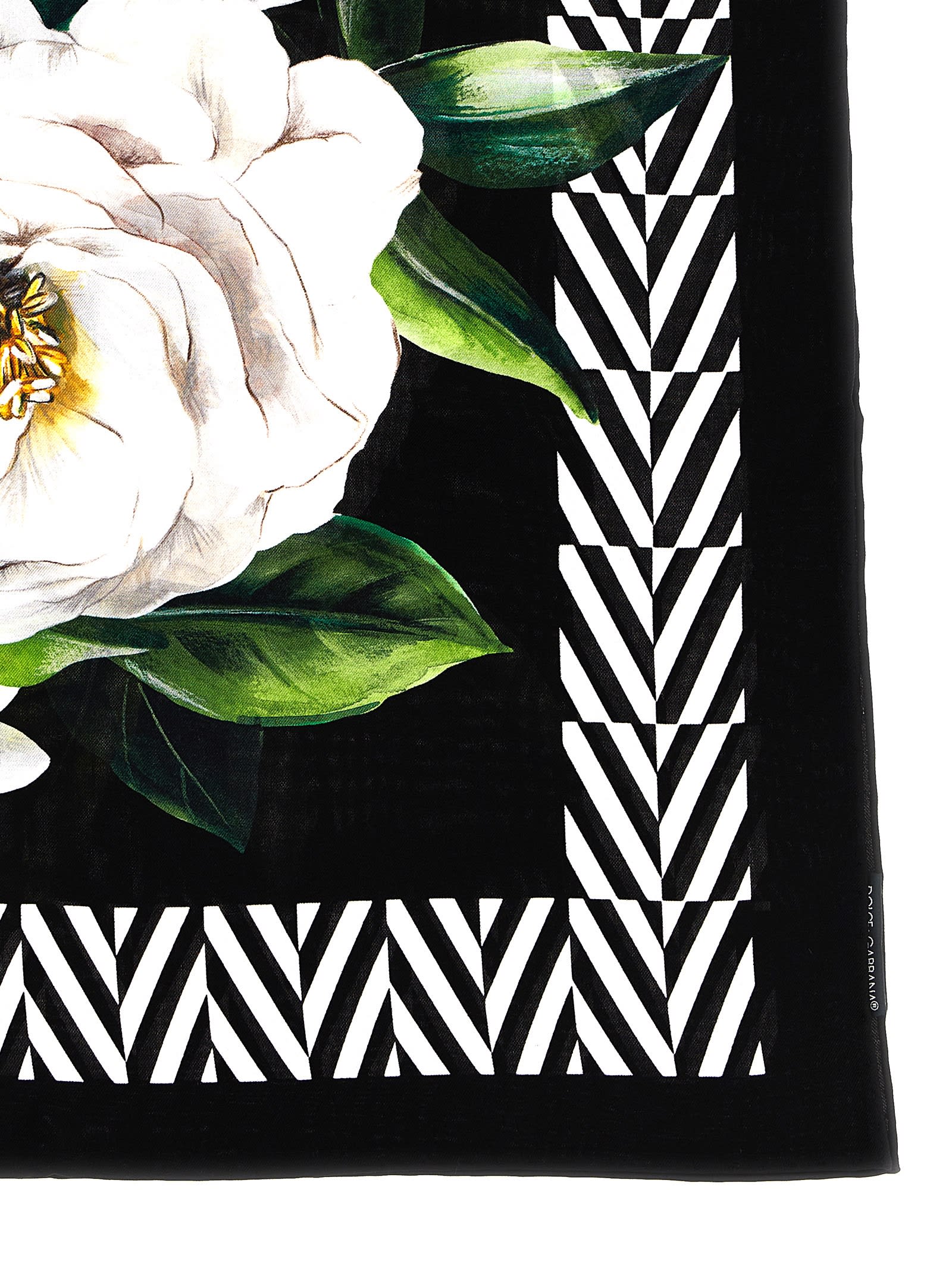 Dolce & Gabbana Floral Print Luxurious Silk Scarf In Multicolor
