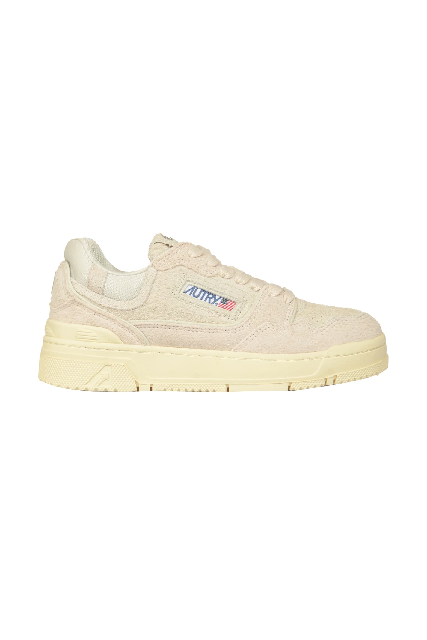 Shop Autry Clc Low Sneakers In Cream/white