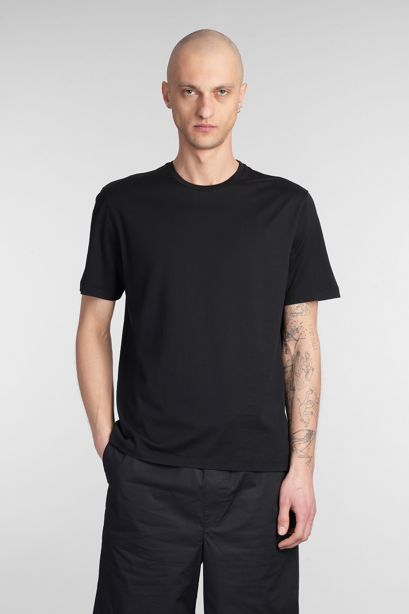 Roberto Collina Short Sleeves Crew Neck T-shirt Clothing In Black