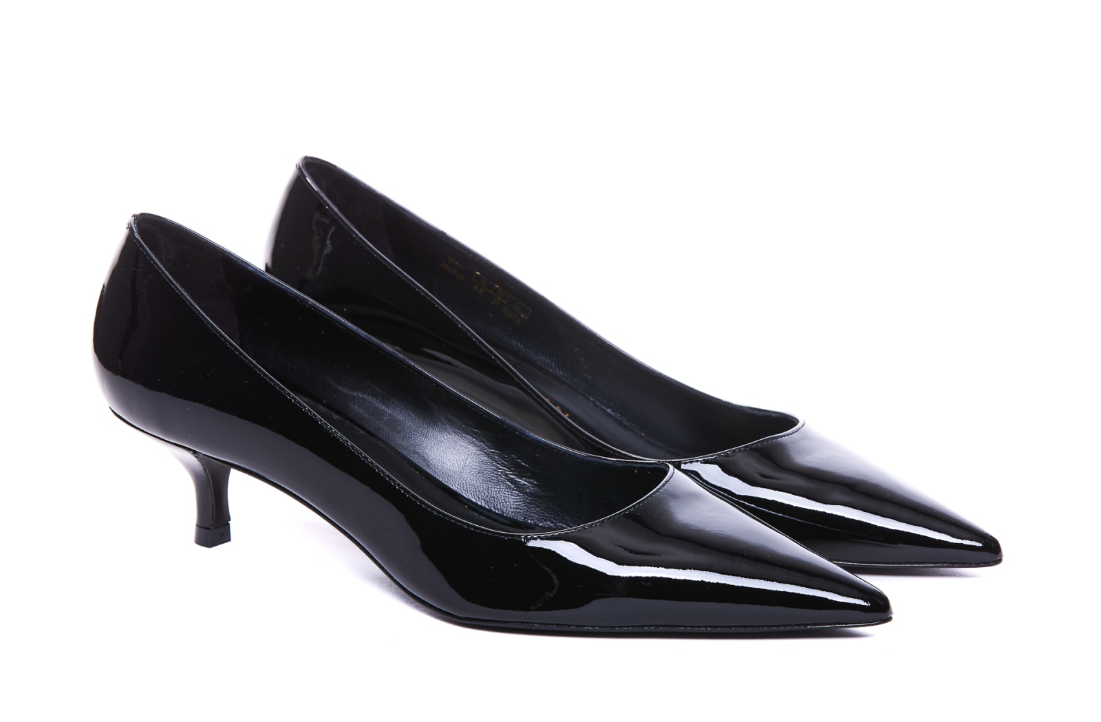 Shop Stuart Weitzman Pump Decollete In Black