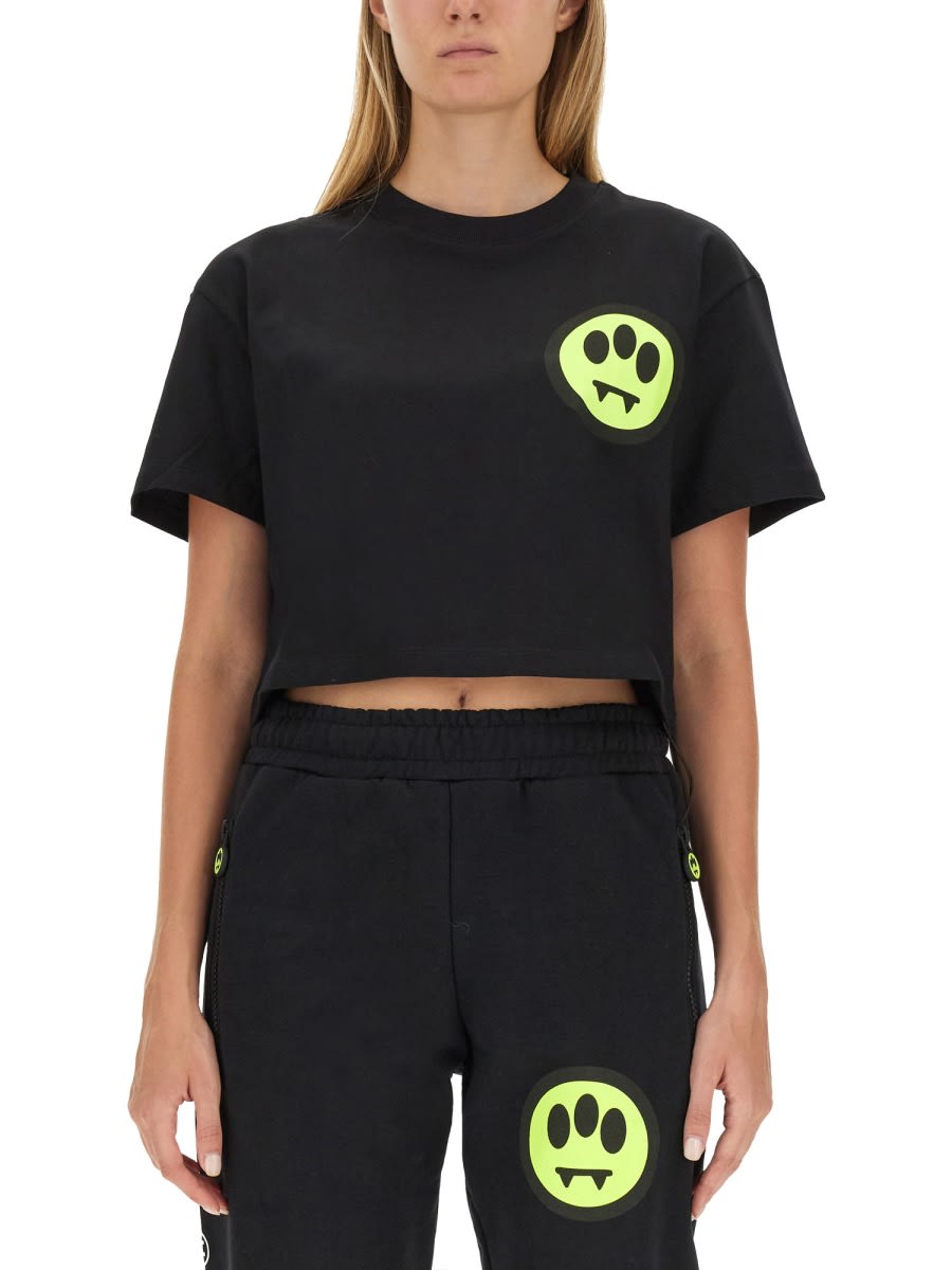 Shop Barrow Cropped Fit T-shirt In Black