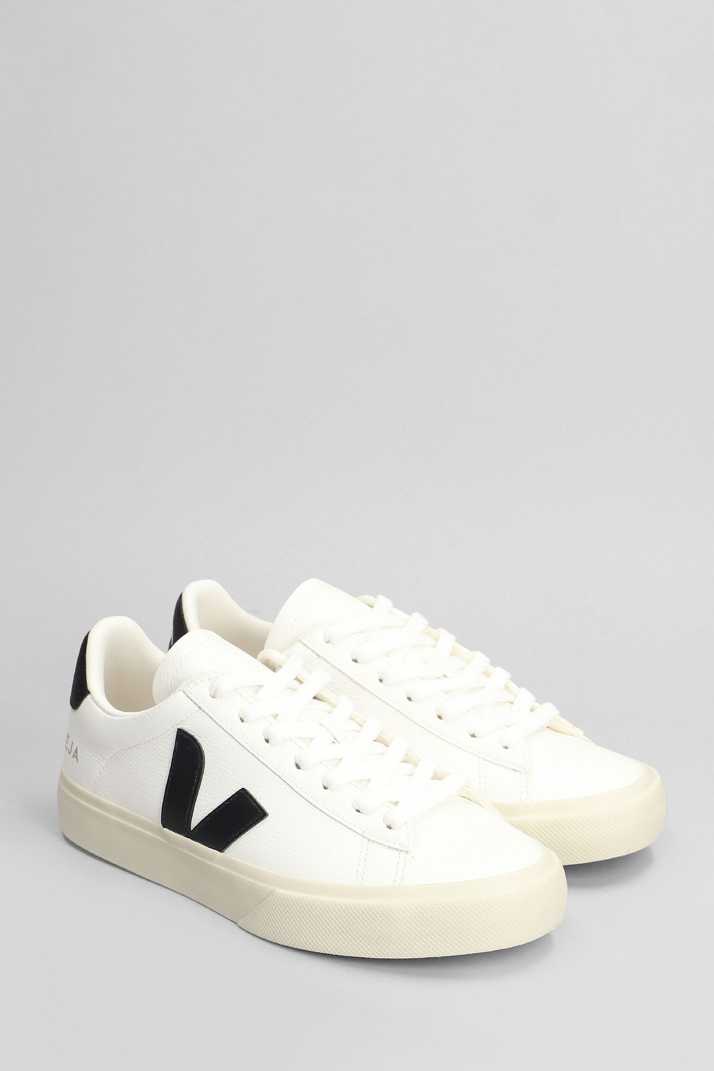 Veja Campo Leather Sneakers With Contrasting Accents In Multi