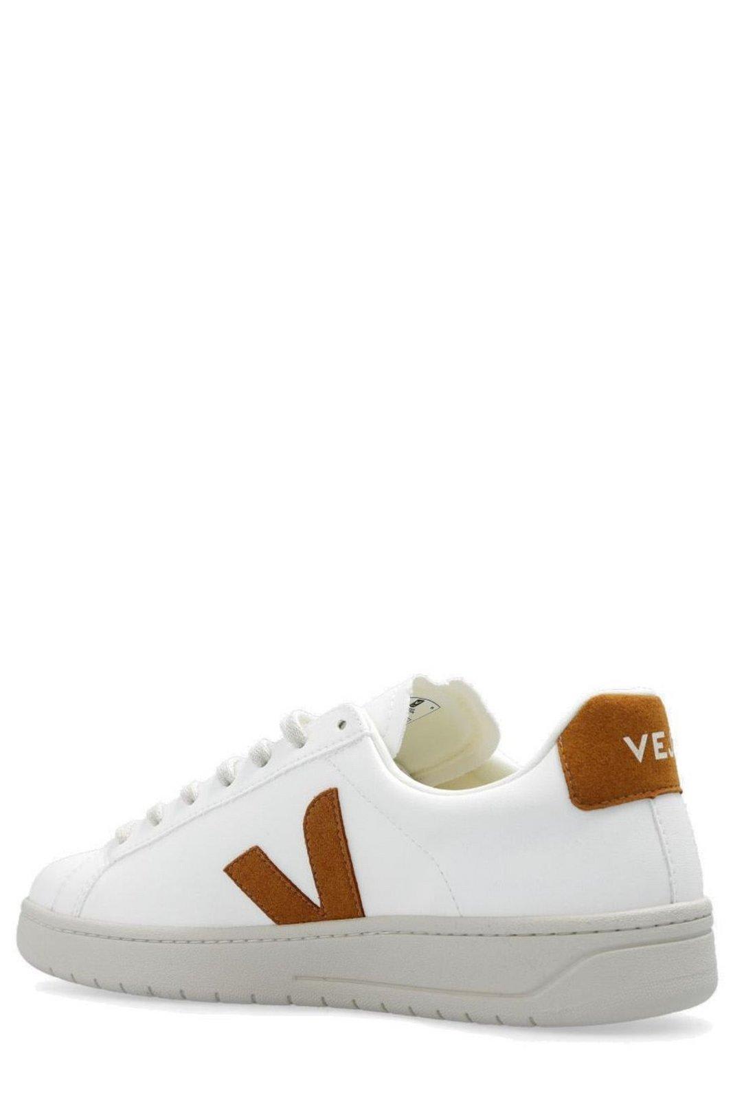 Veja Urca Cwl Lace-up Sneakers In White Camel
