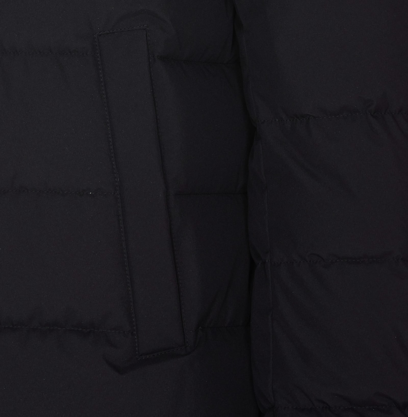 Herno Gore Windstopper Laminar Parka In Nero