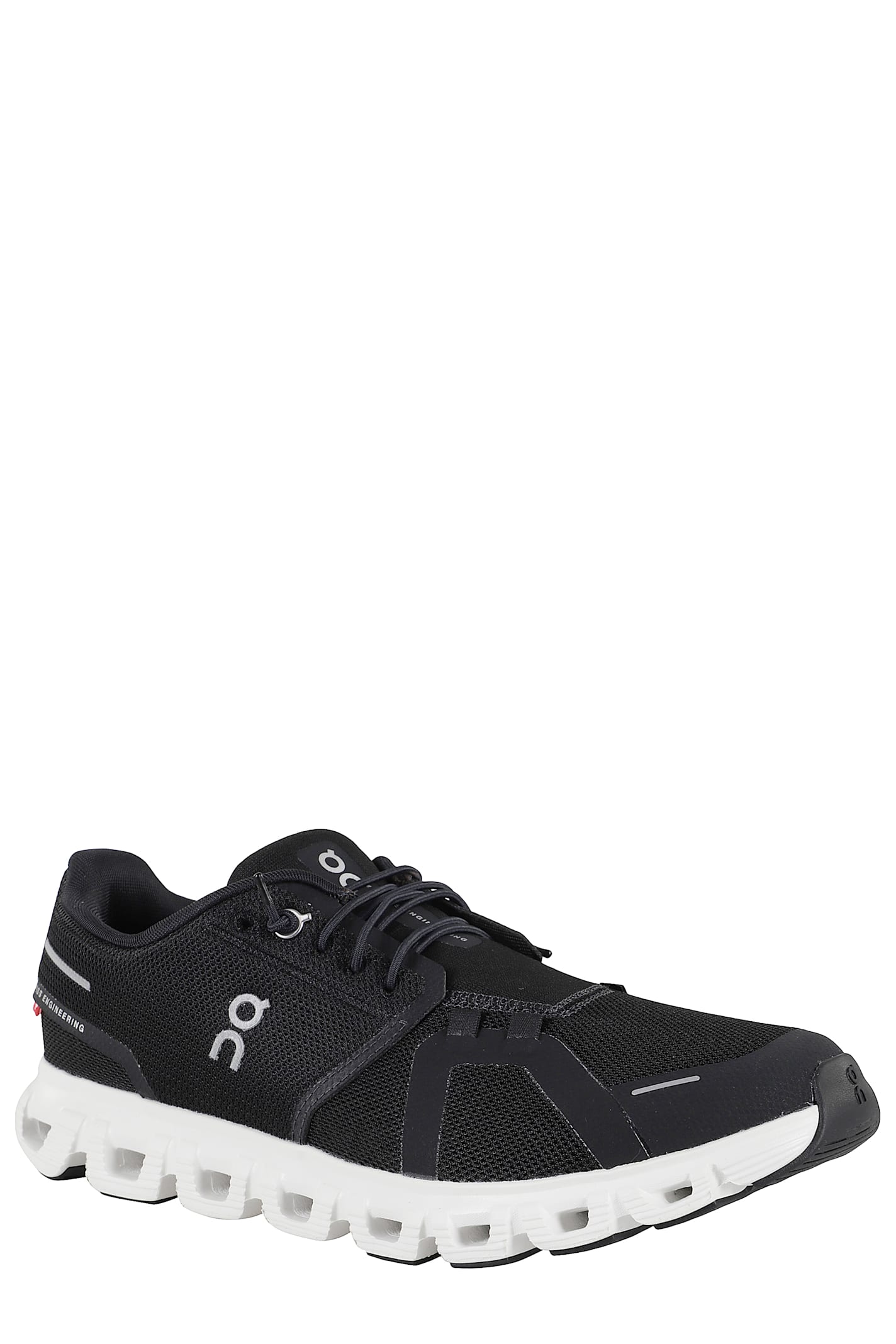 On Cloud 5 Trainers, Size 7