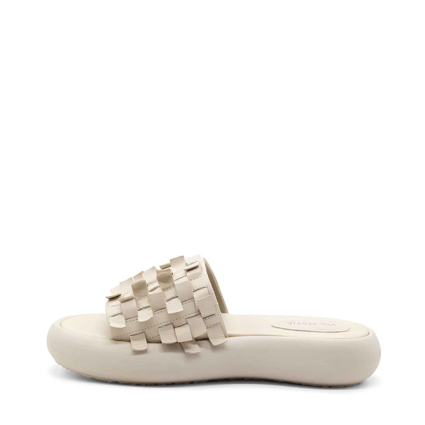 Shop Vic Matie Low White Leather Slipper In Osso