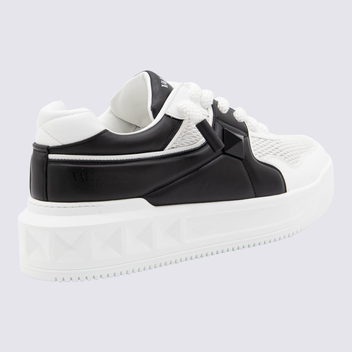 Shop Valentino White And Black Leather Snekaers