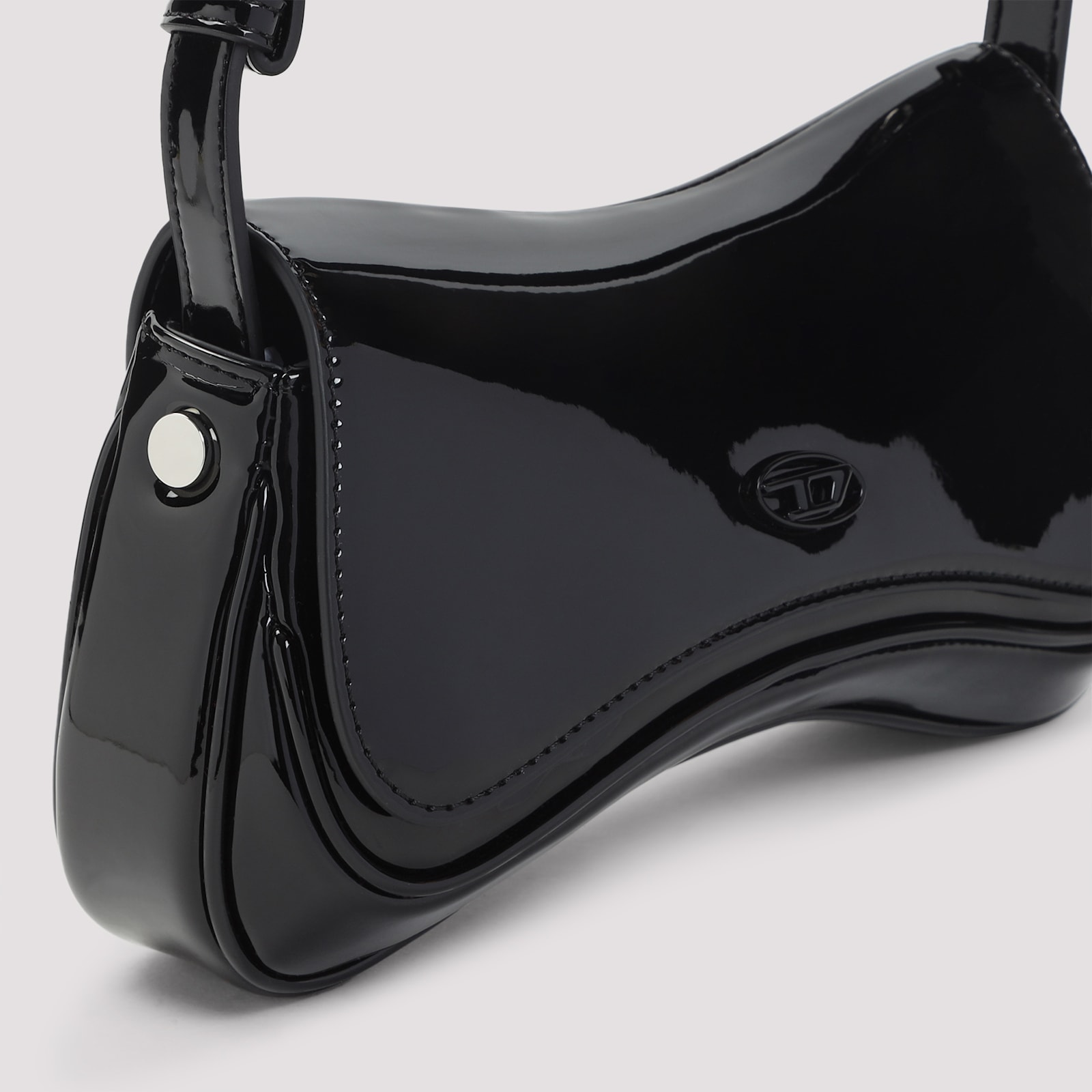 Diesel Curved Black Play Clutch With Glossy Finish And Magnetic Closure In Black