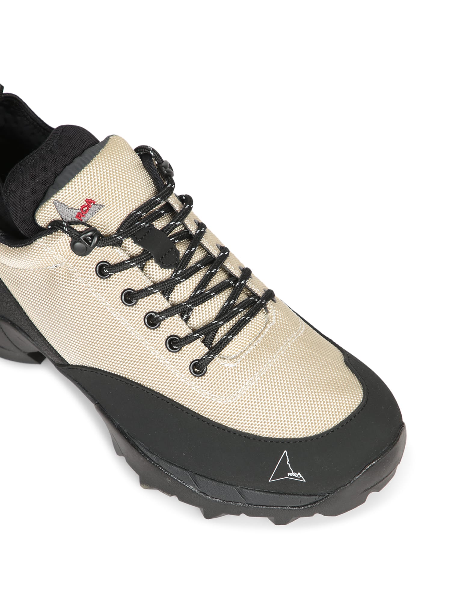 Roa Laced Sneakers In Beige
