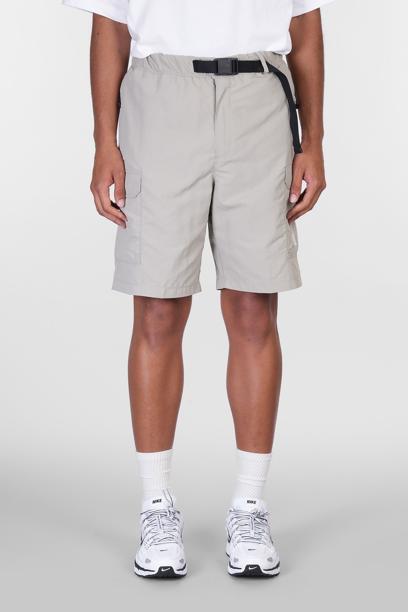 THE NORTH FACE NSE SHORT SHORTS IN GREY POLYAMIDE