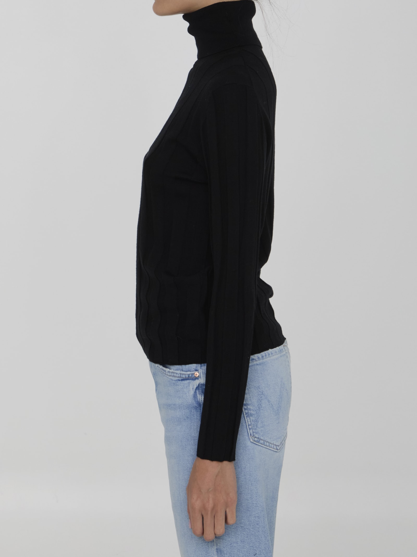 Shop Allude Virgin Wool Jumper In Black