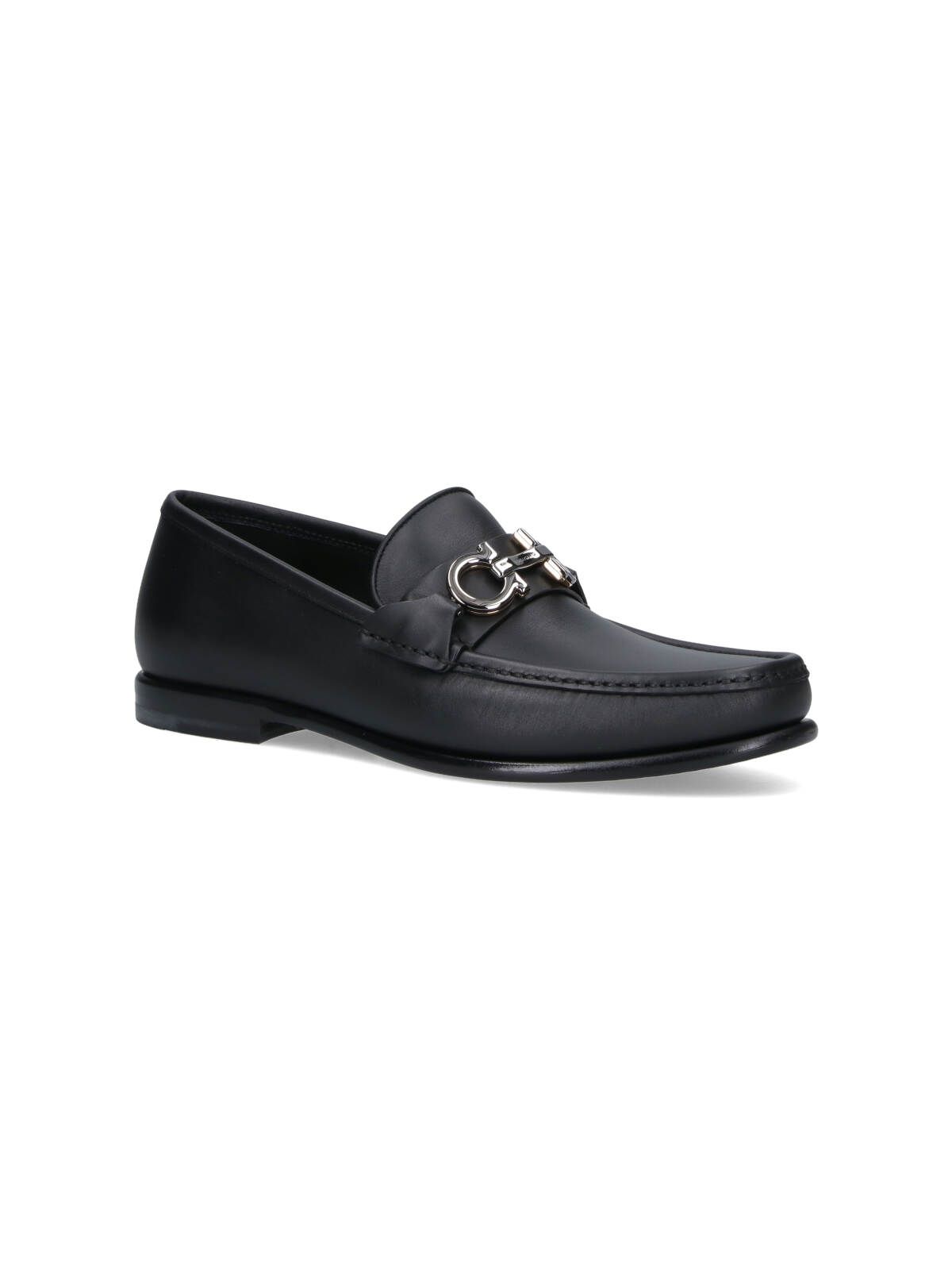 Ferragamo Gancini Loafers In Black
