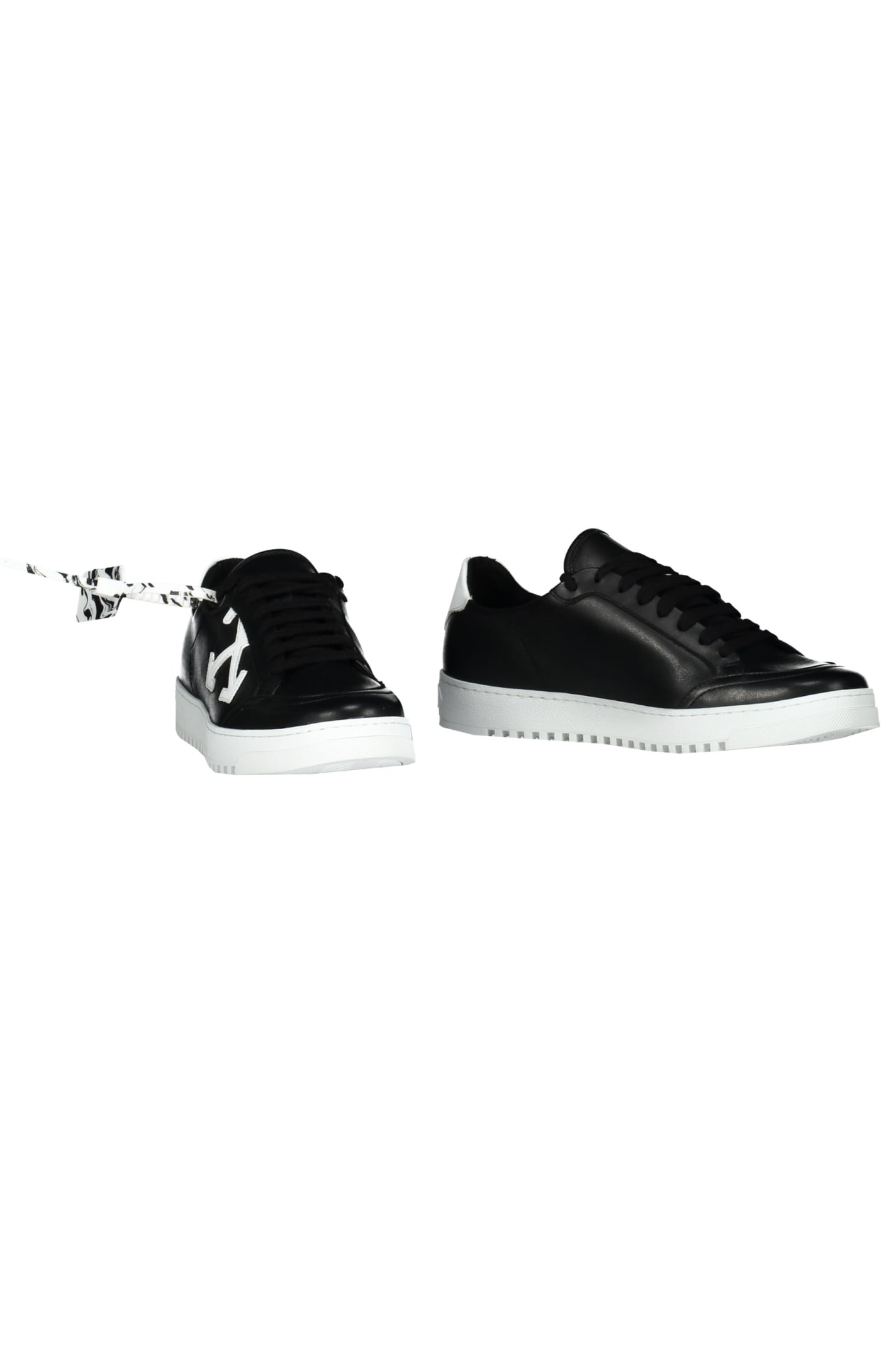 Shop Off-white Leather Low-top Sneakers In Black