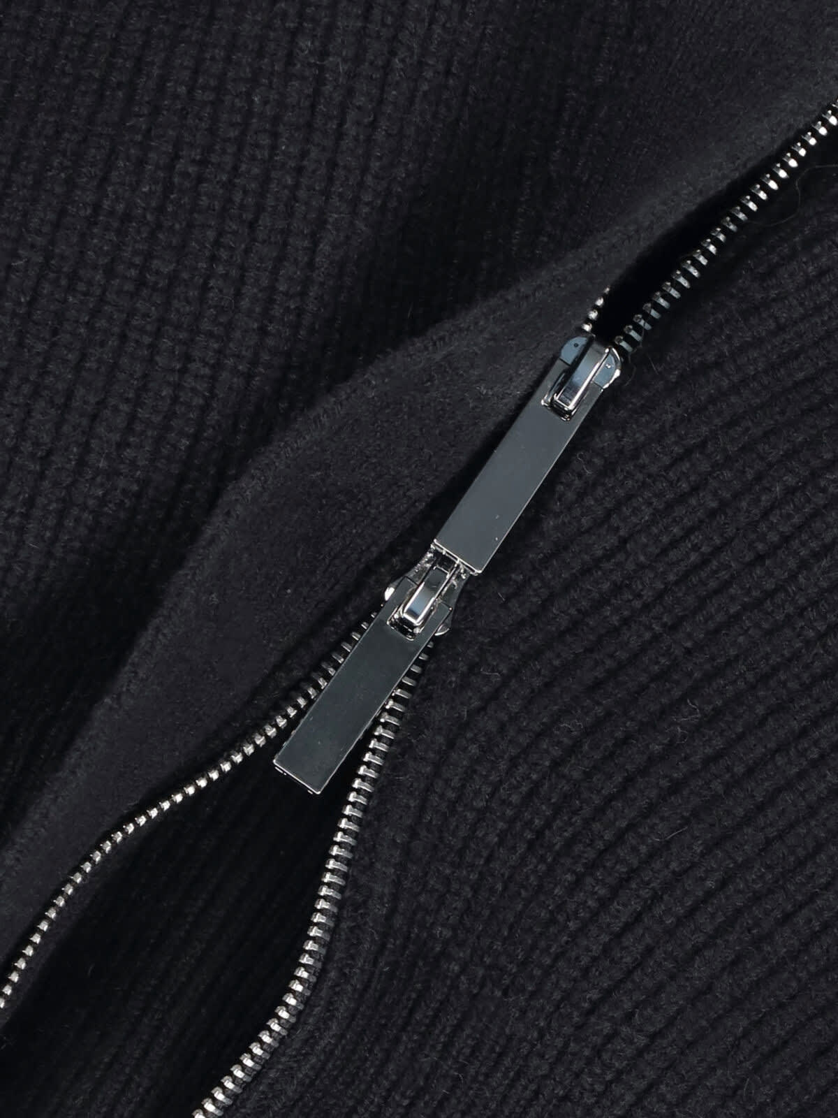 Sa Su Phi Minerva Cardigan In Black